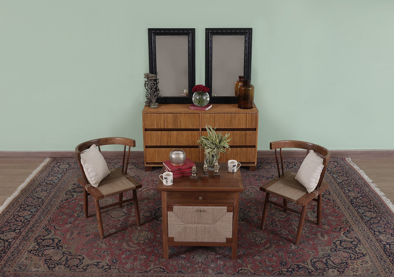 Harvington Table