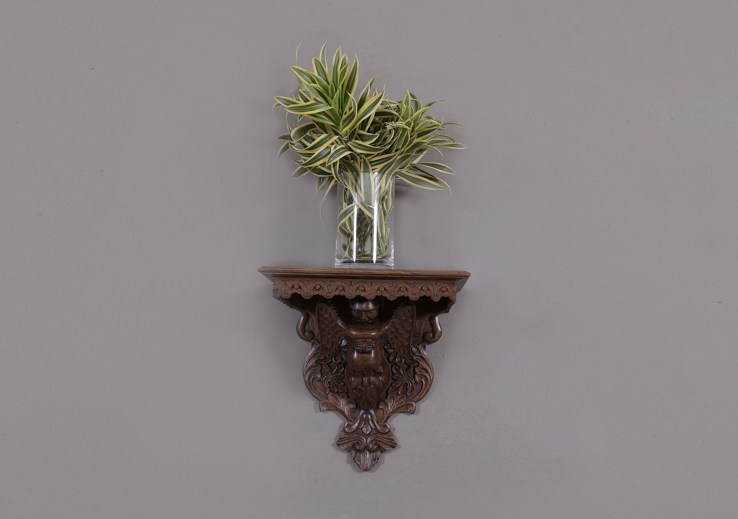 Walpole Angel Bracket