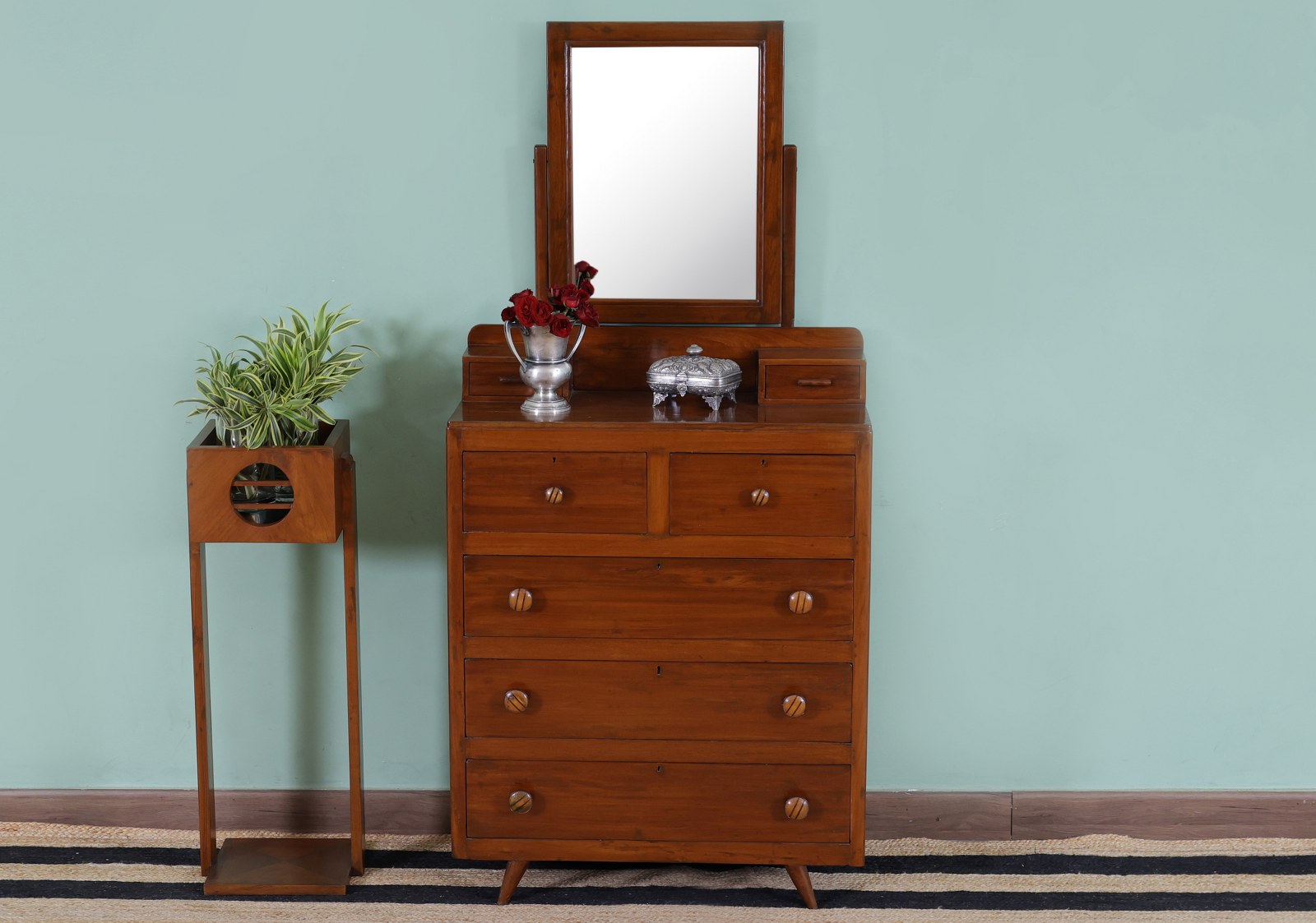 Finley Dresser