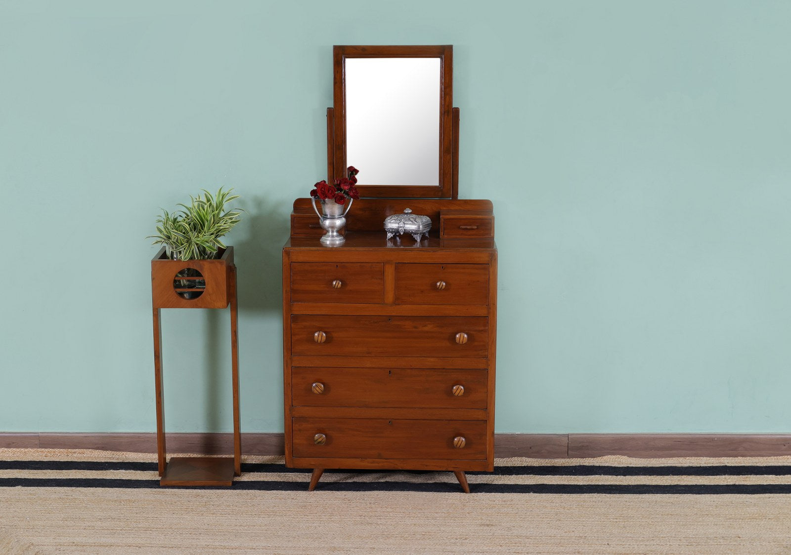 Finley Dresser