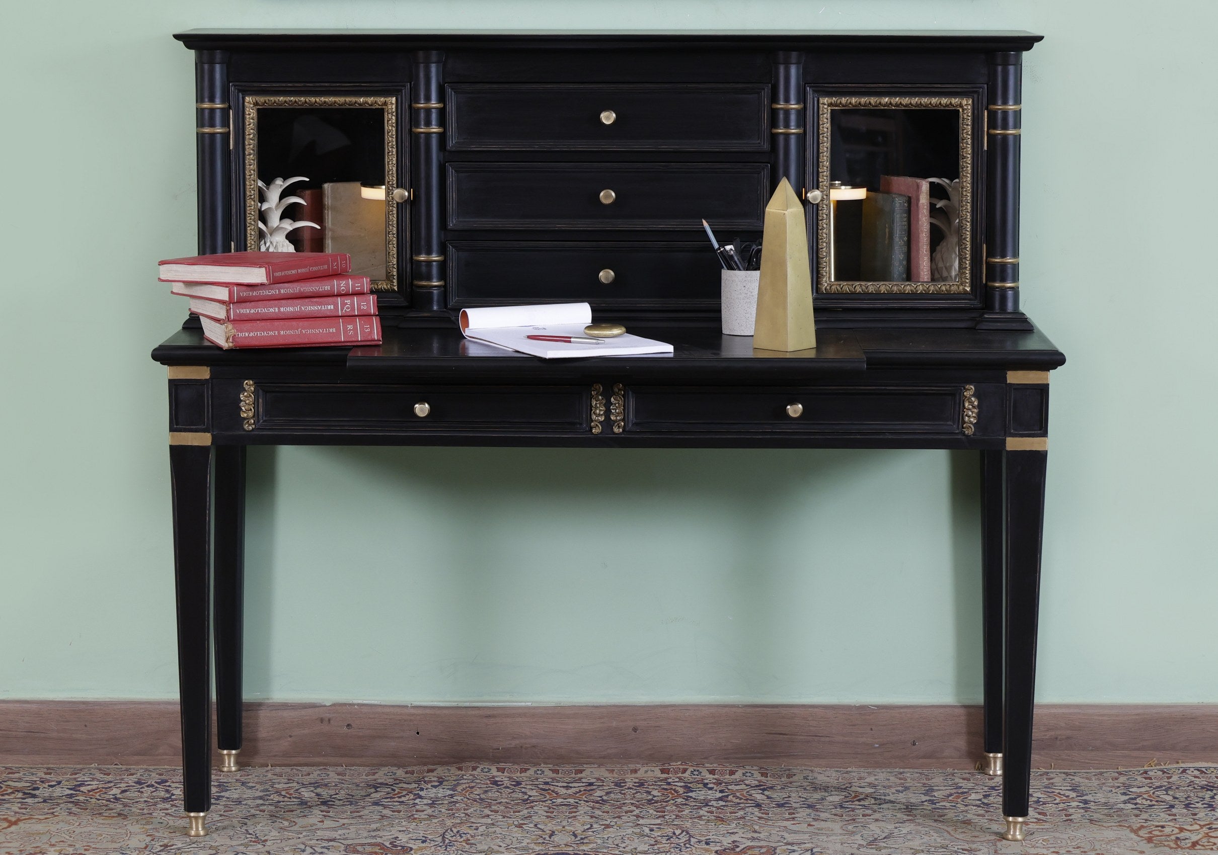 Kironde Desk