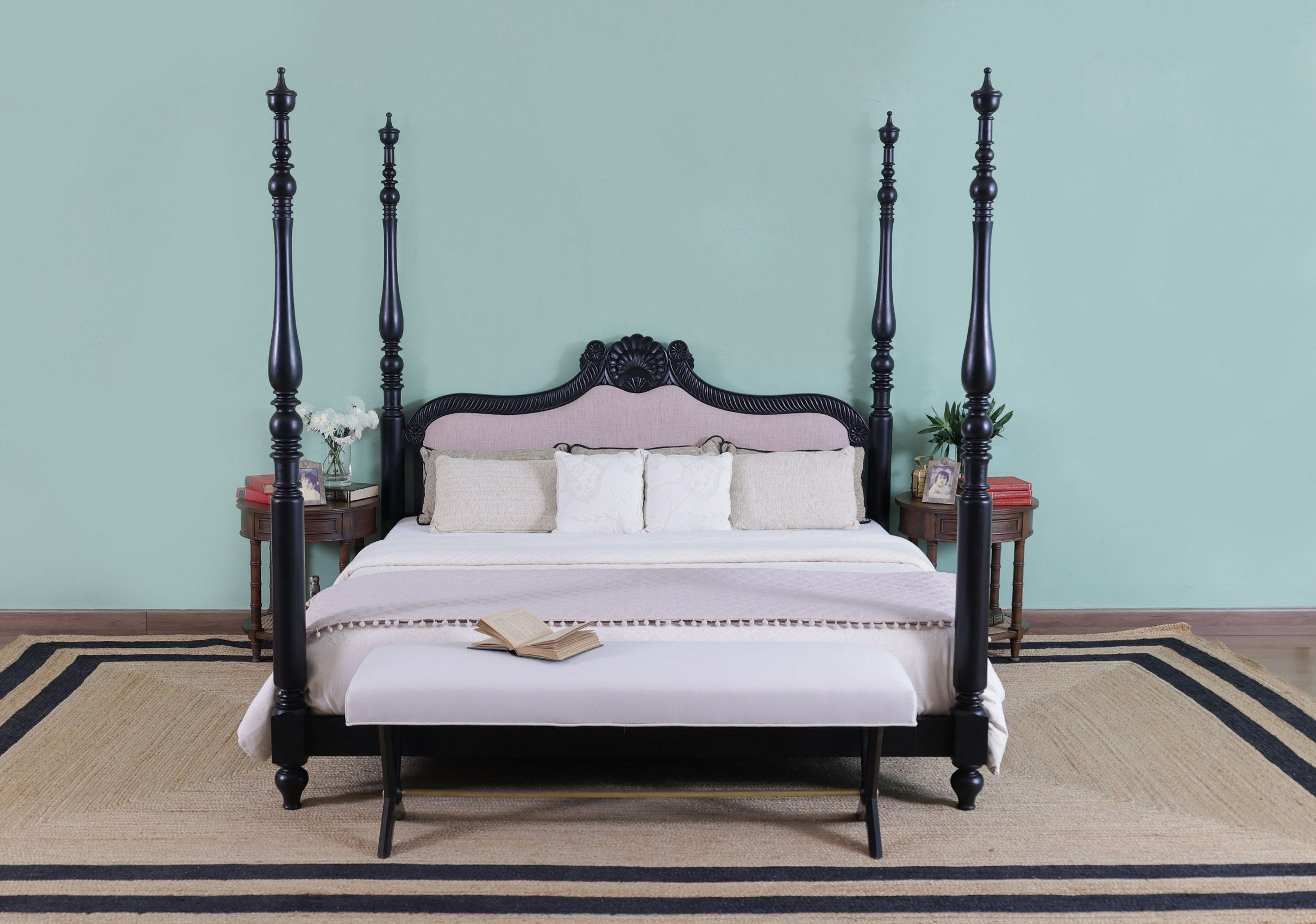 Walcott Poster Bed