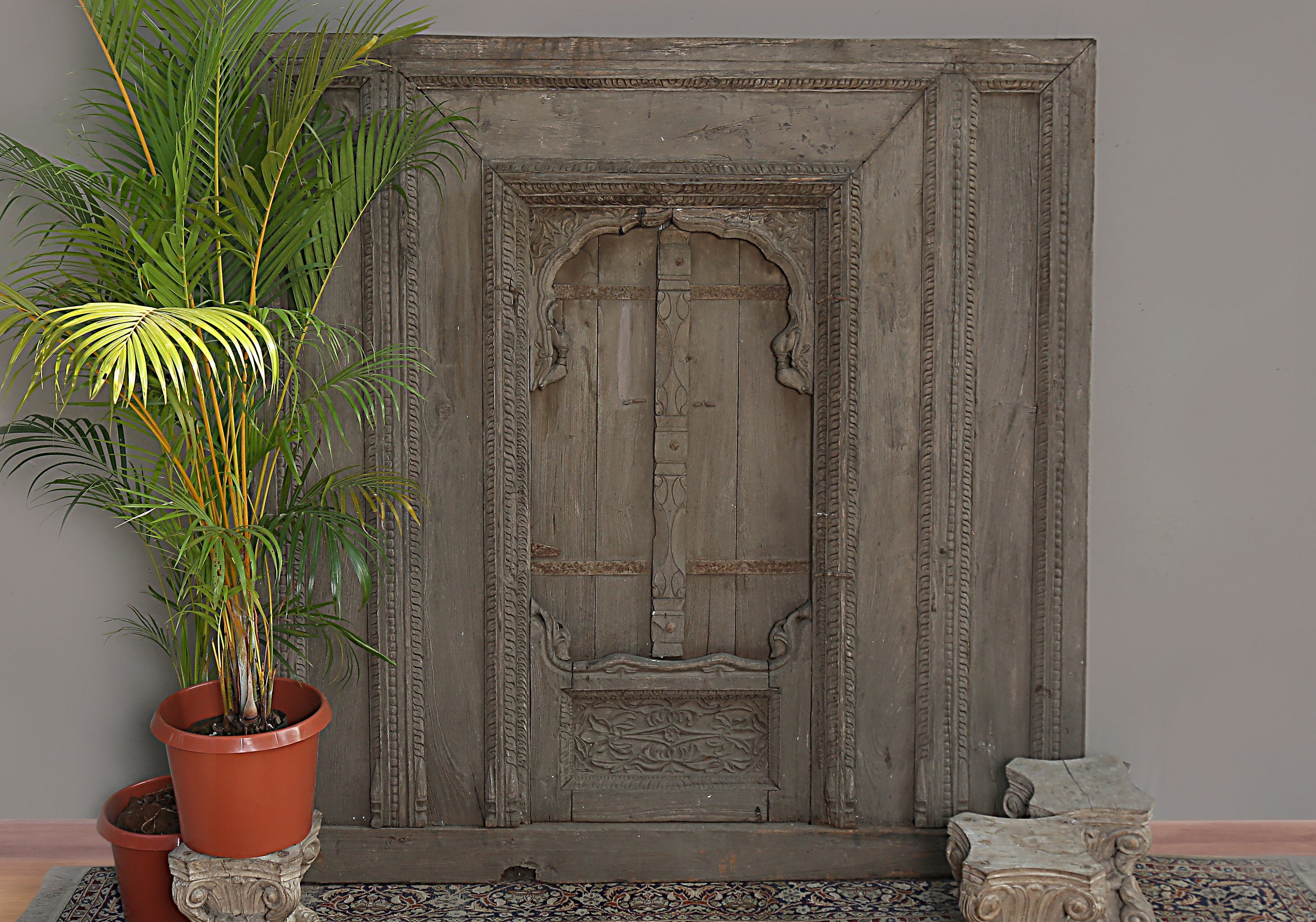 Varenne Antique Jharokha