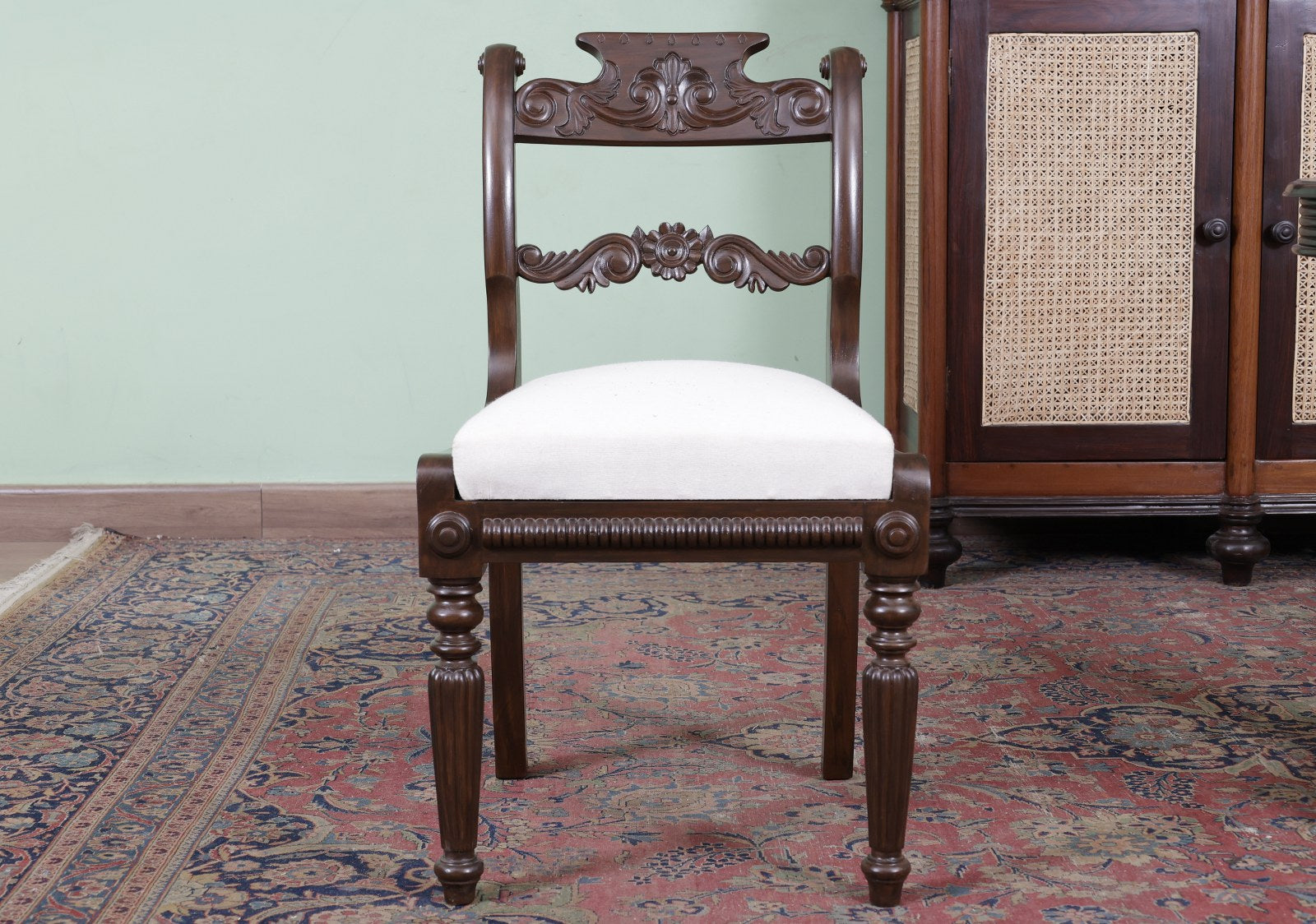 Herten Chair