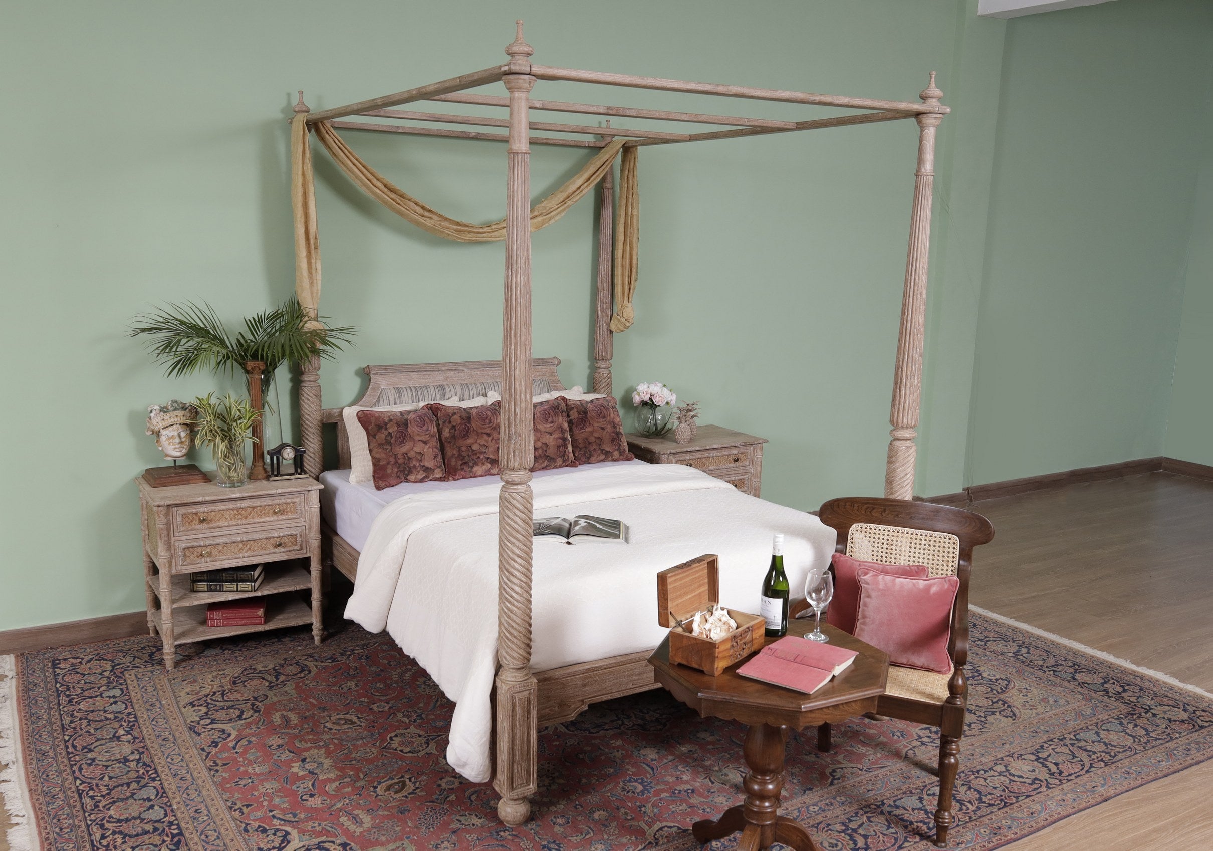 Wellesley Four Poster Bed