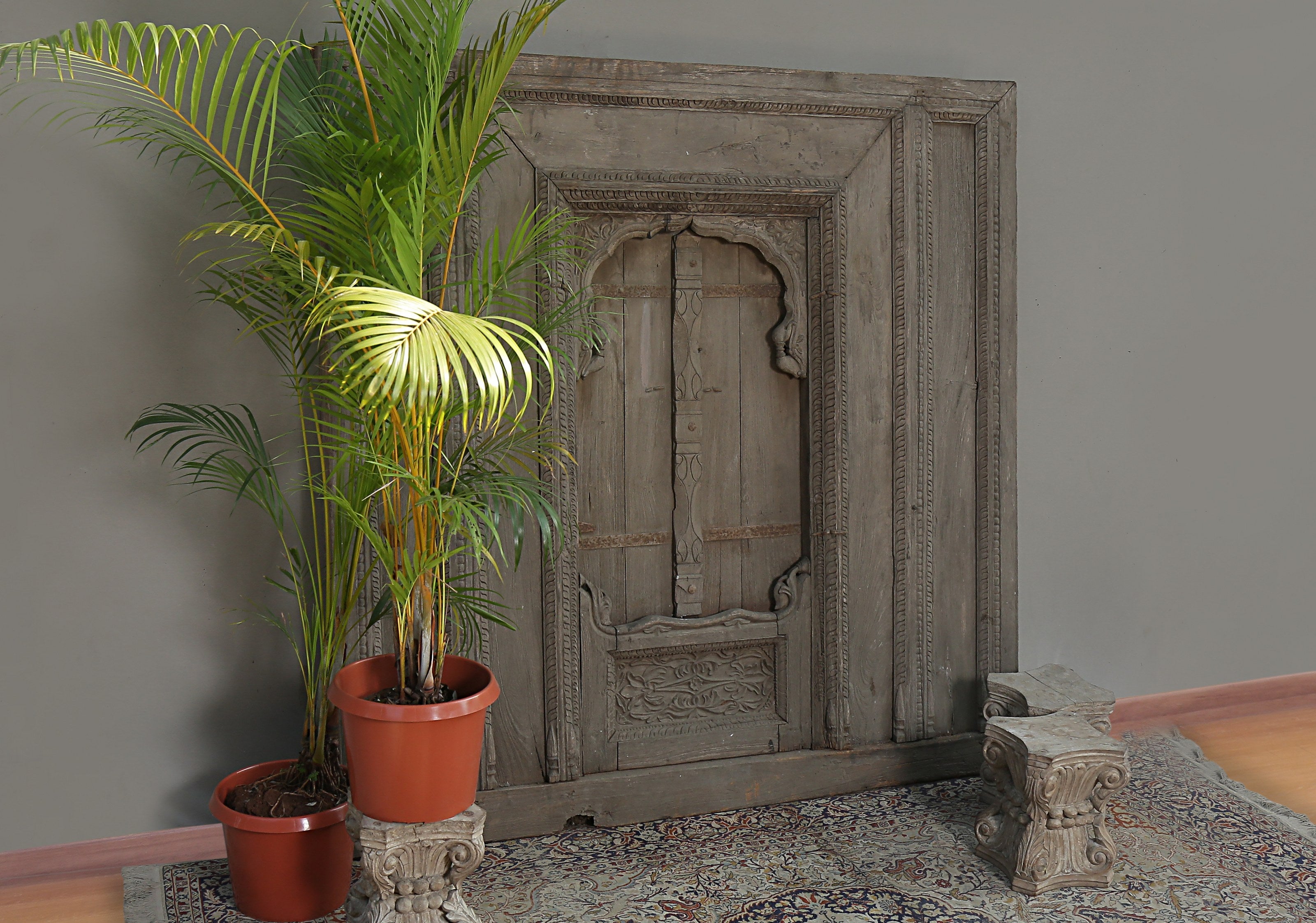 Varenne Antique Jharokha