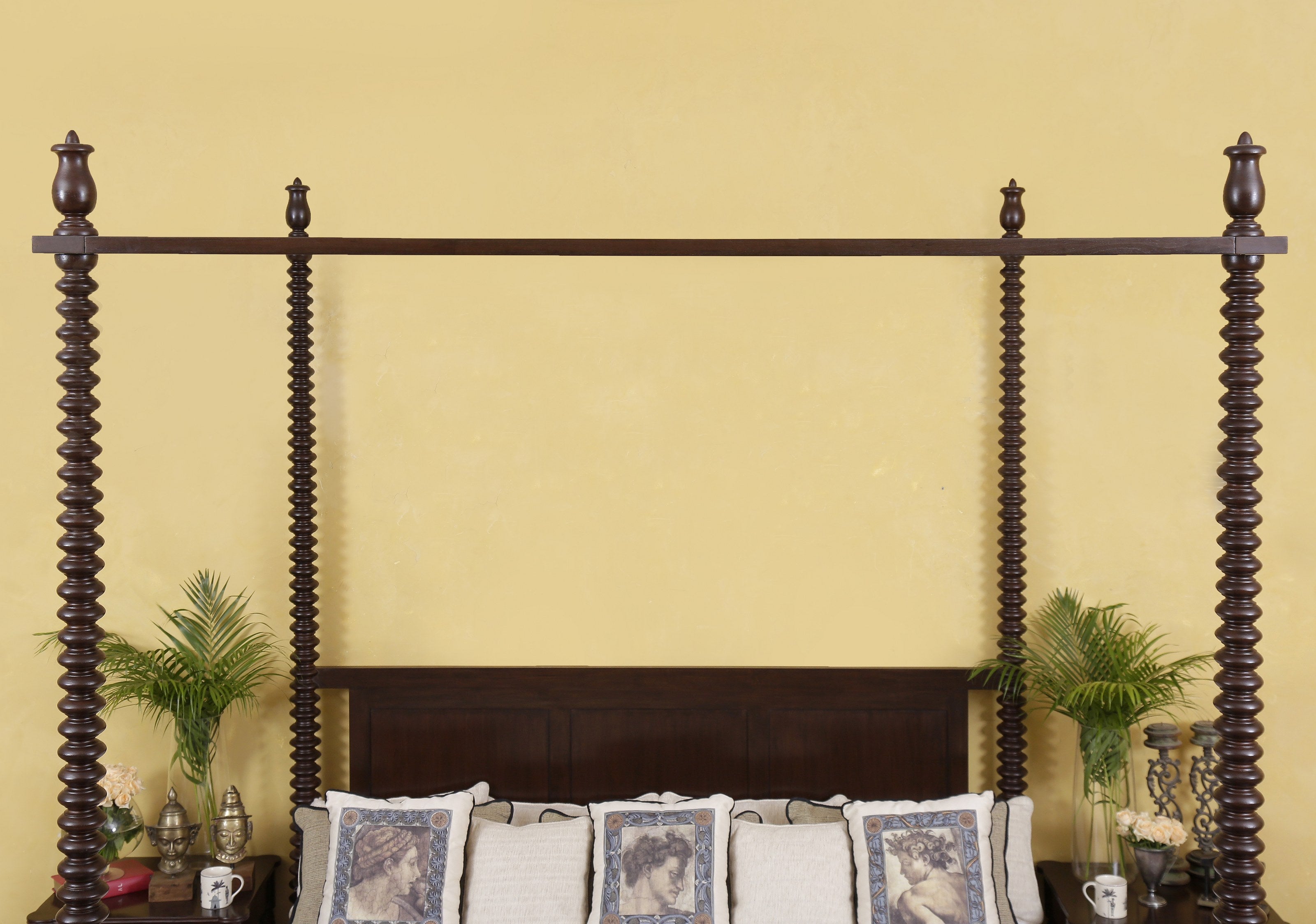 Cayley Poster Bed