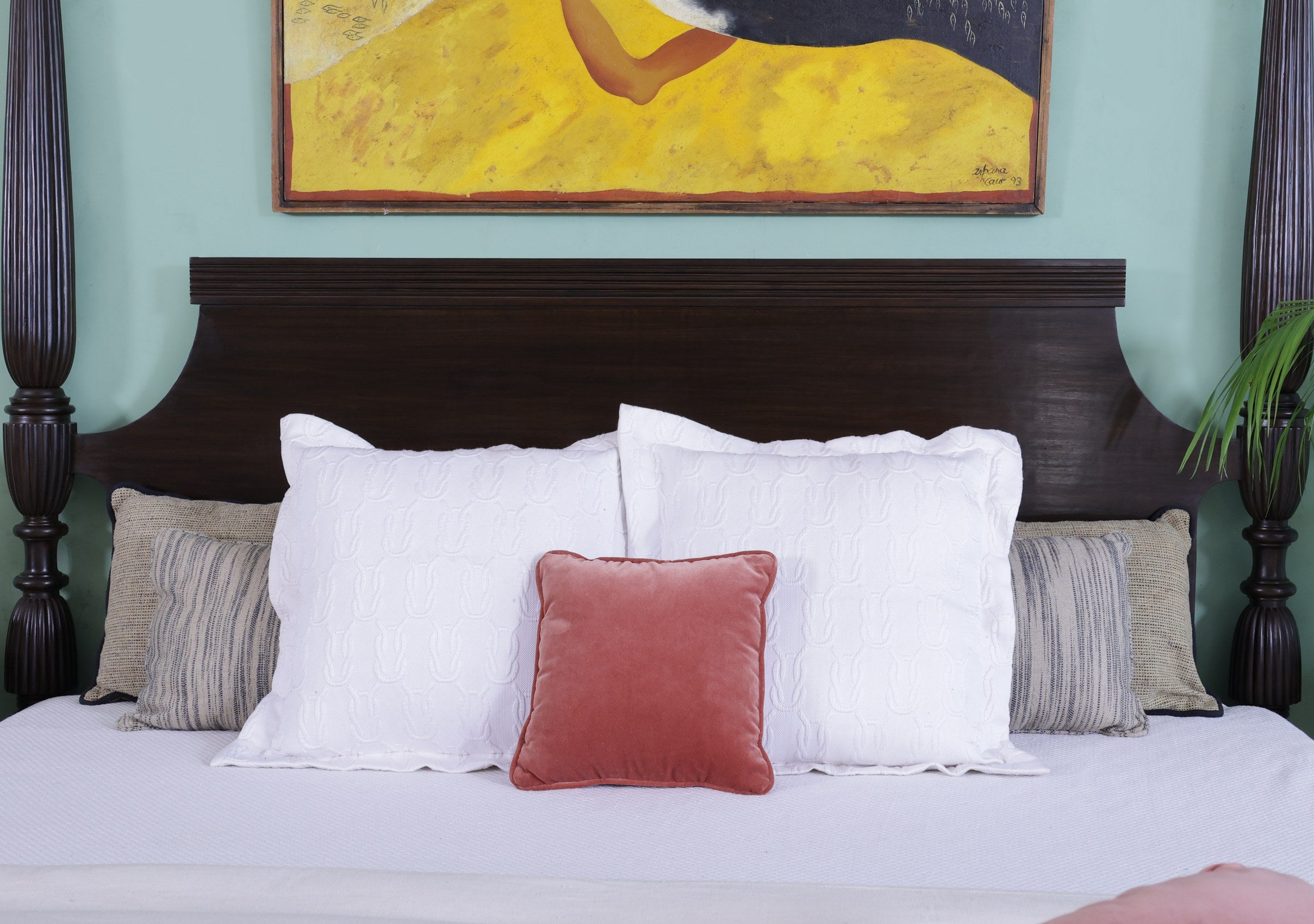 Boris Poster Bed