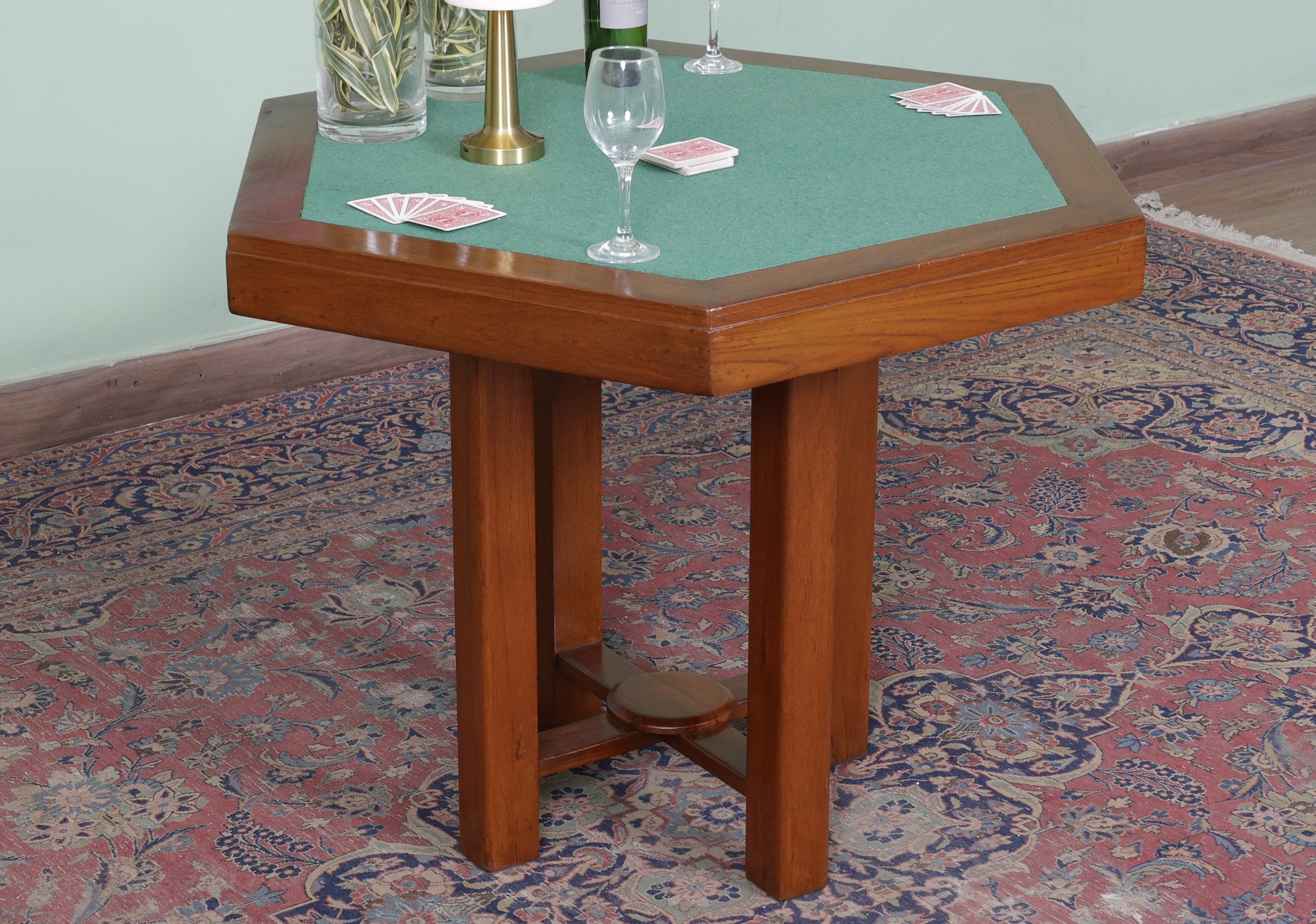 Benitez Game Table