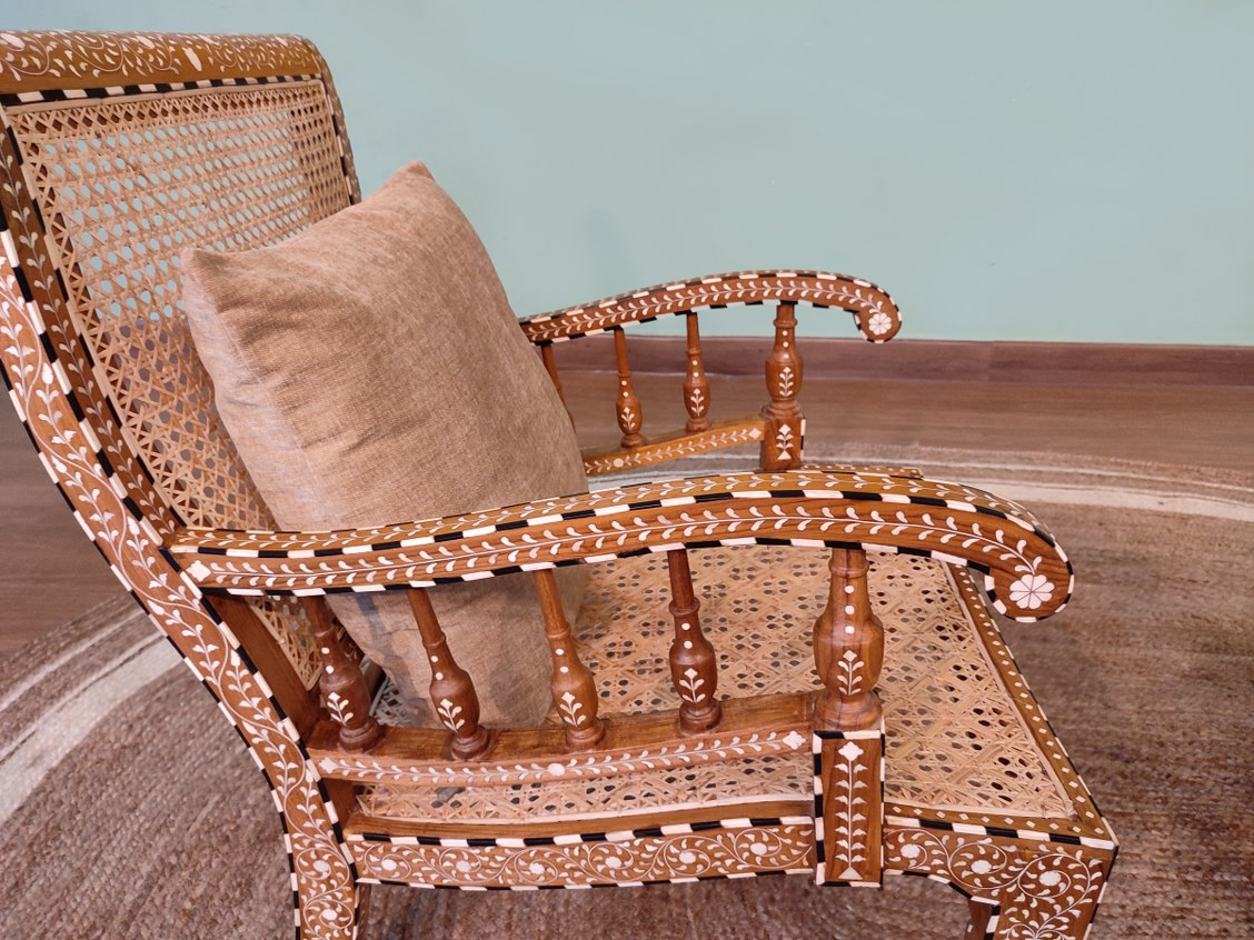 Methun Lounge Chair