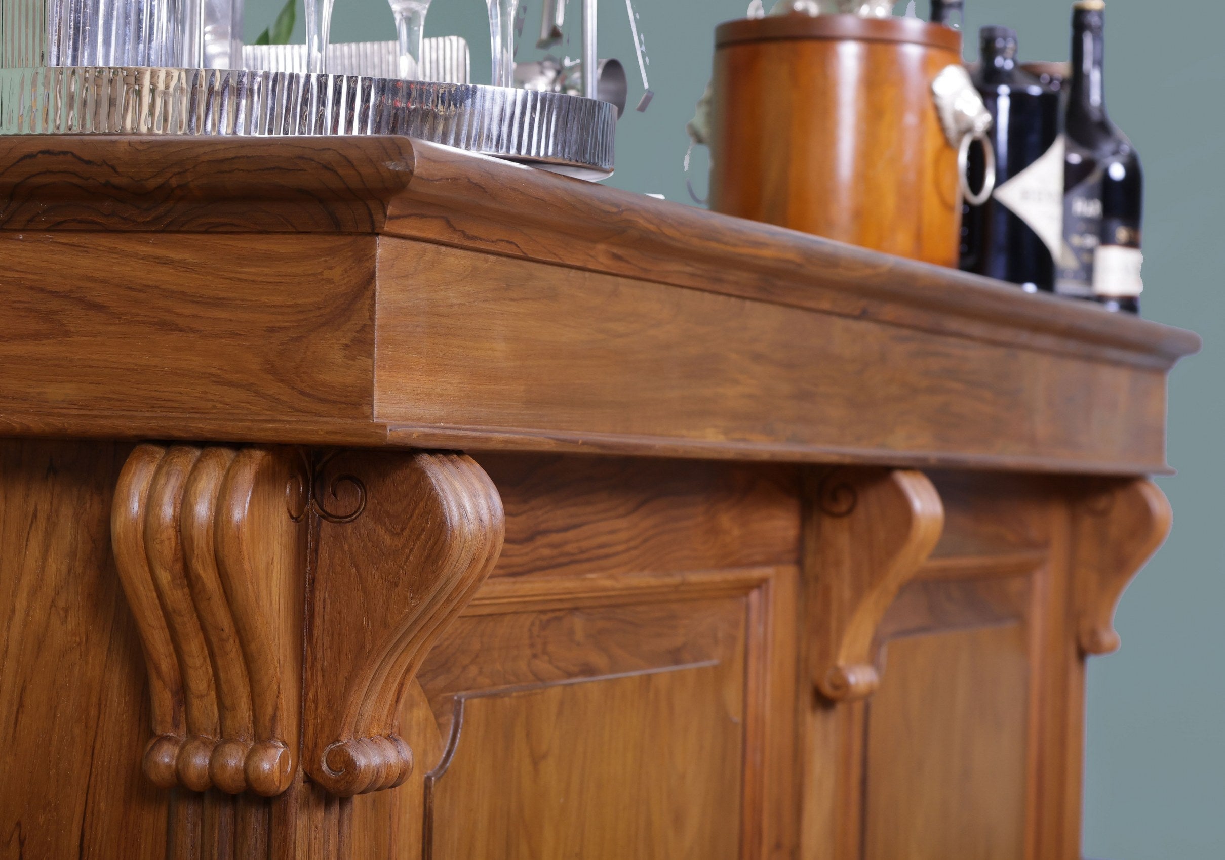 Howell Bar Counter