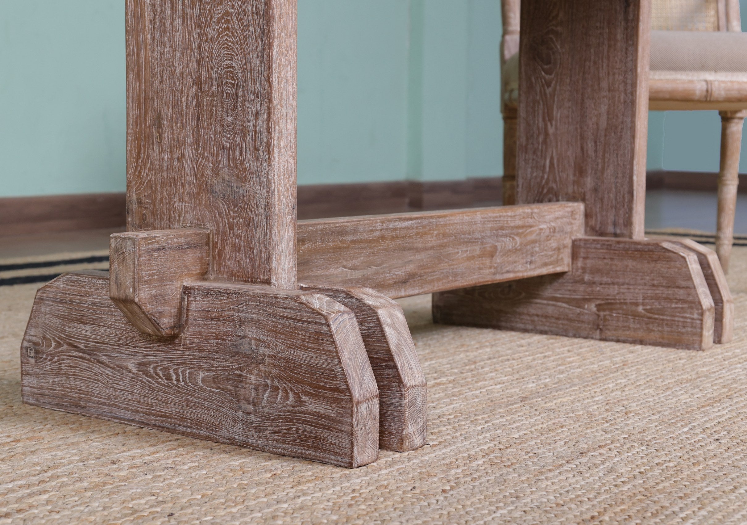 Bellingham Dining Table