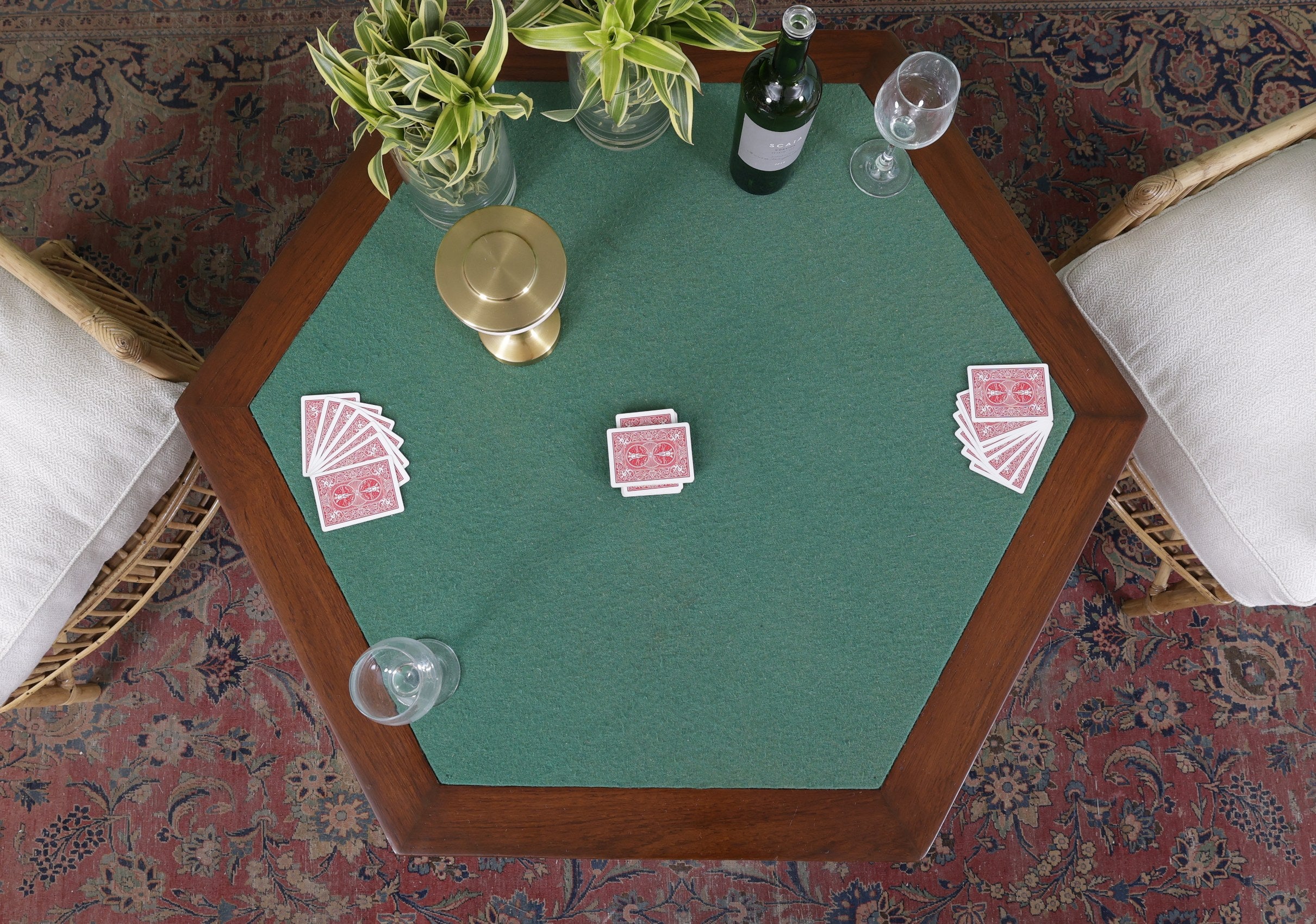 Benitez Game Table
