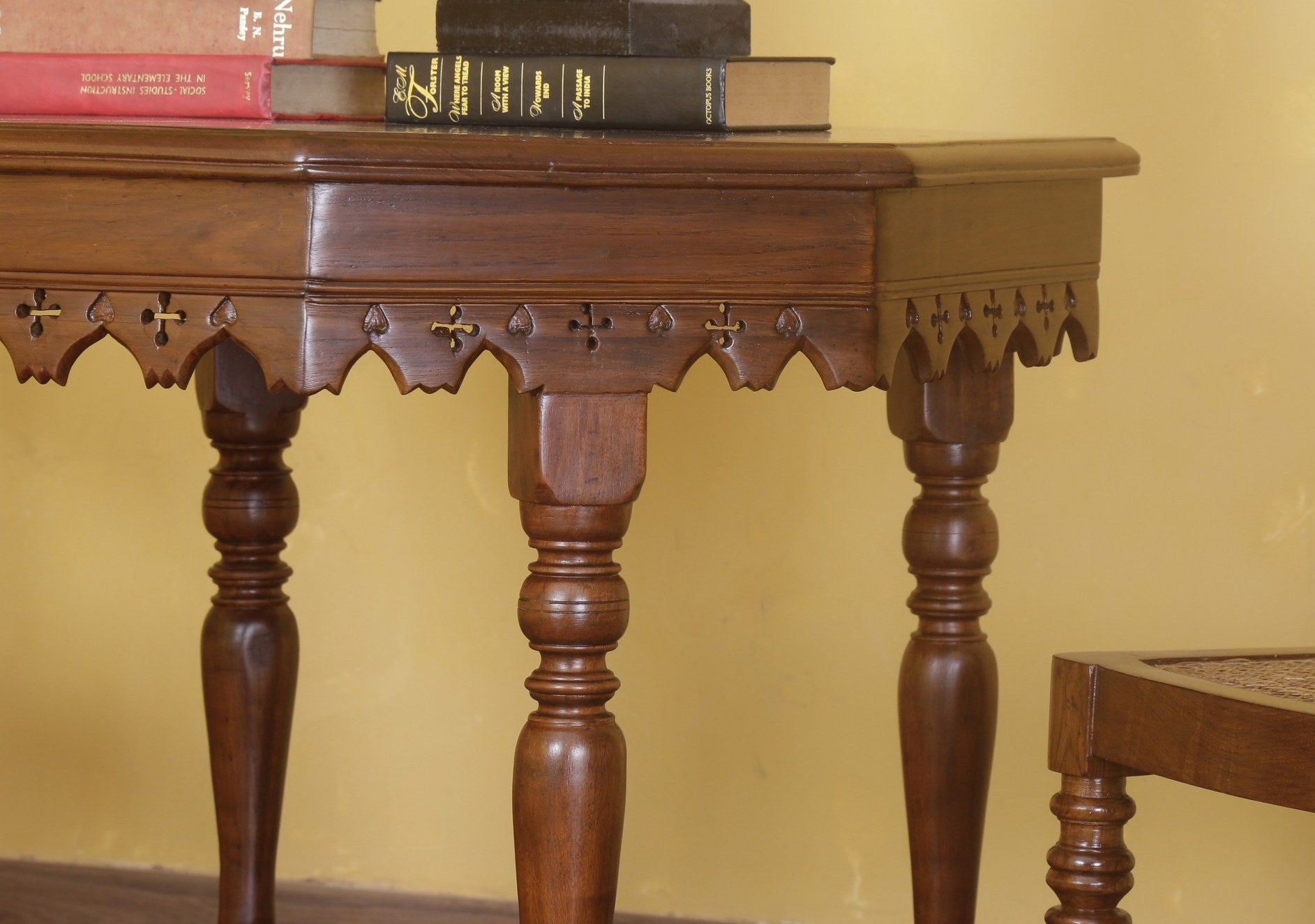 Morgan Hall Table