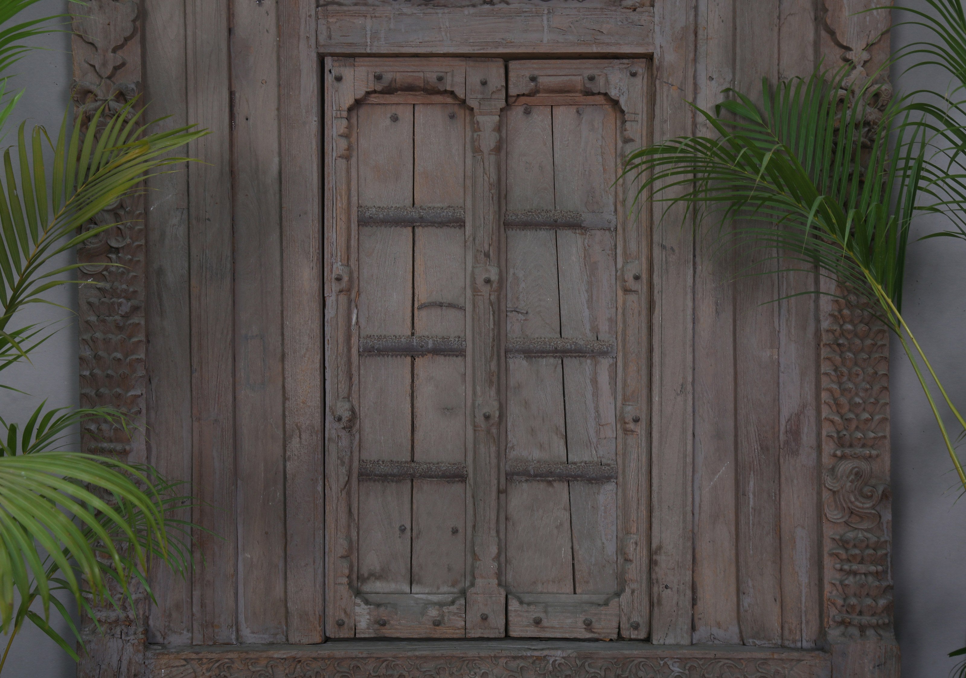 Beaufort Antique Jharokha