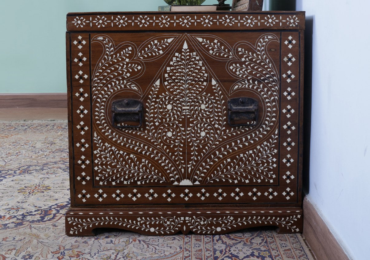 Tredgold Chest