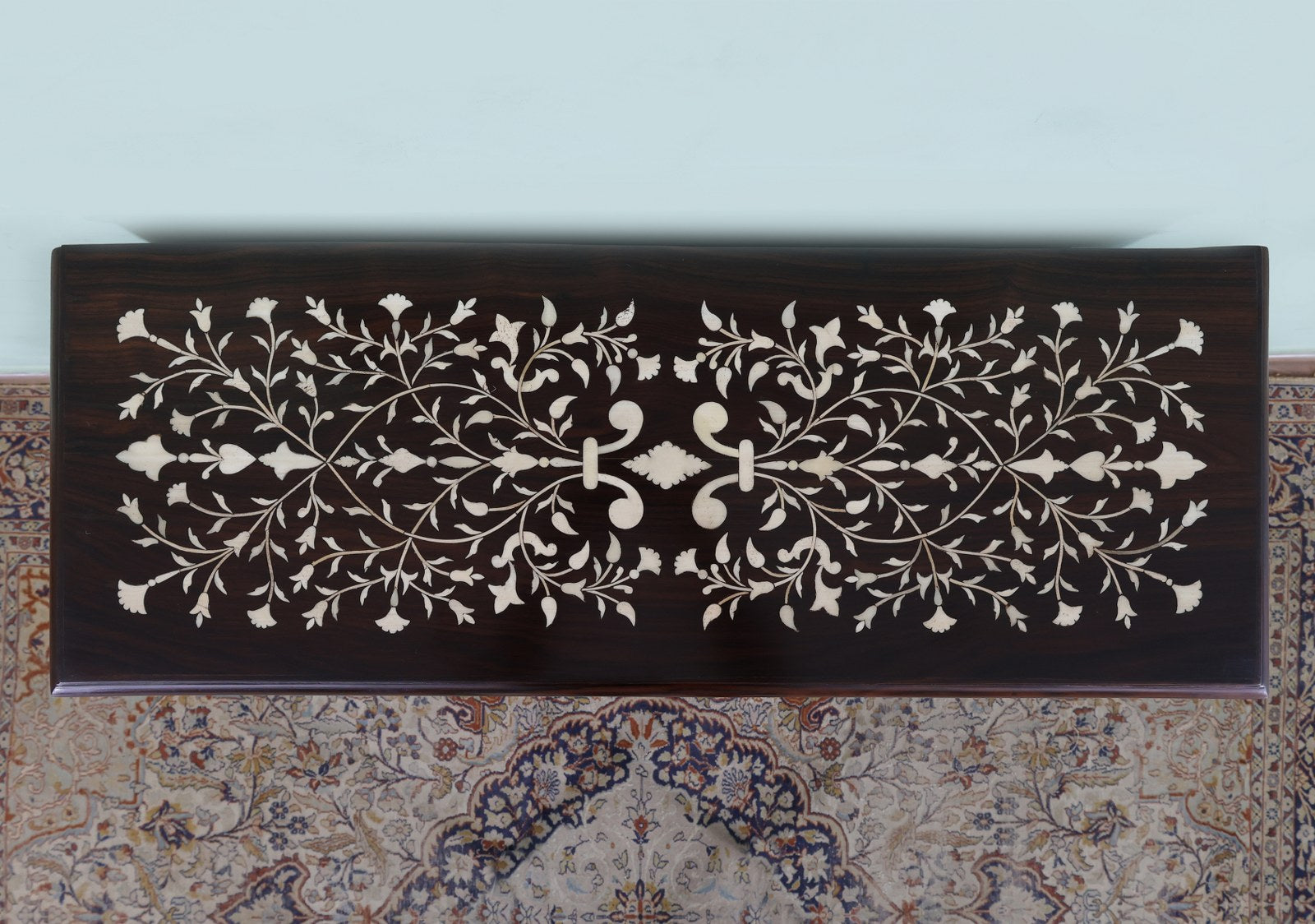 Gysbort Chest of Drawers