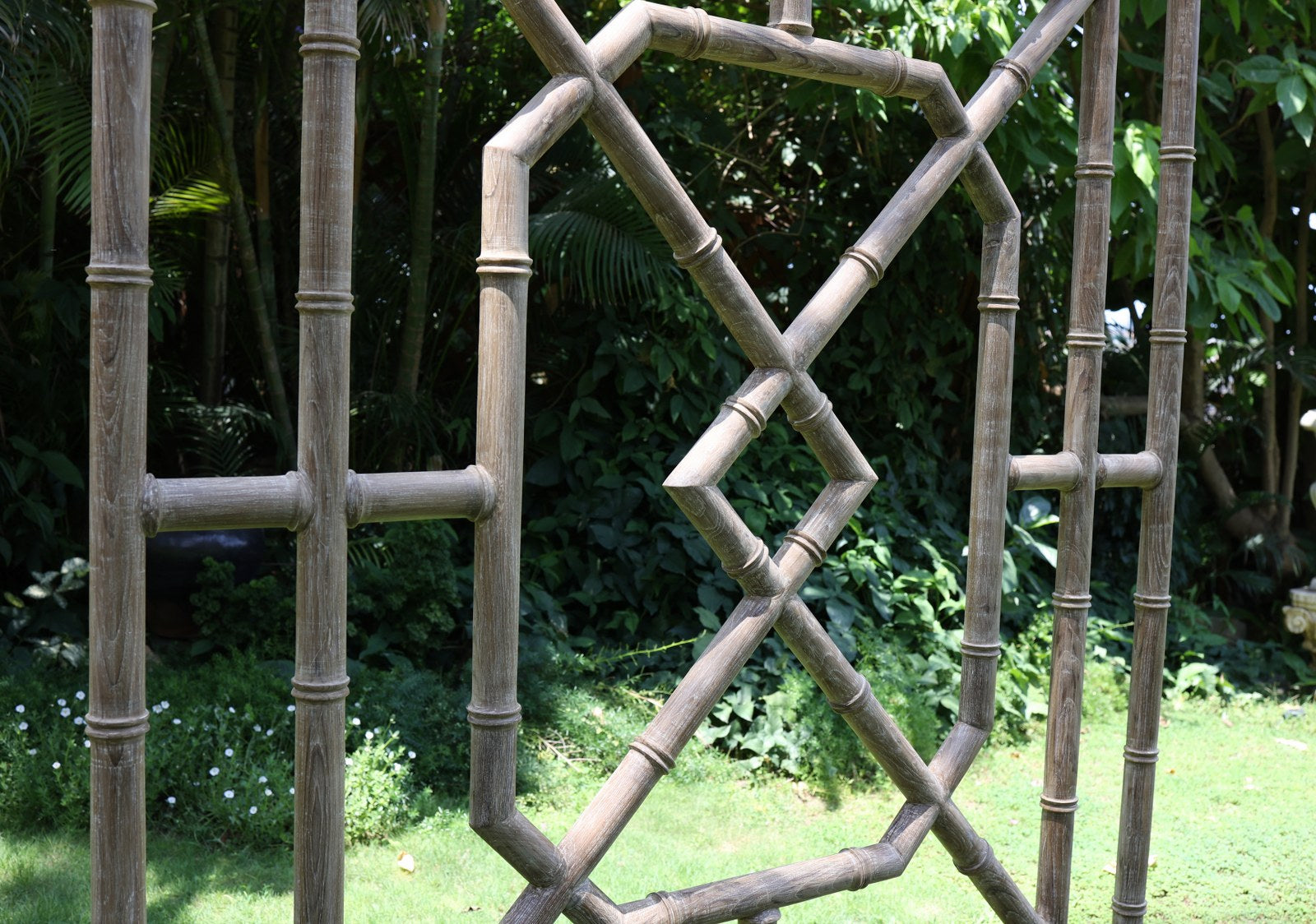 Unsworth Screen
