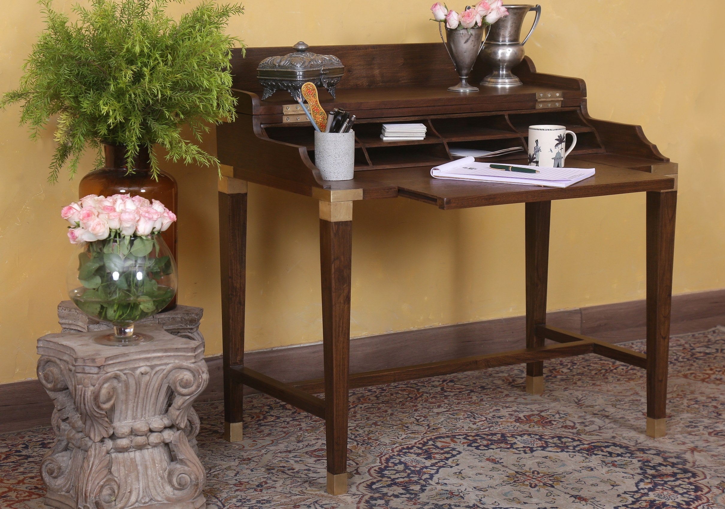 Hayes Campaign Desk