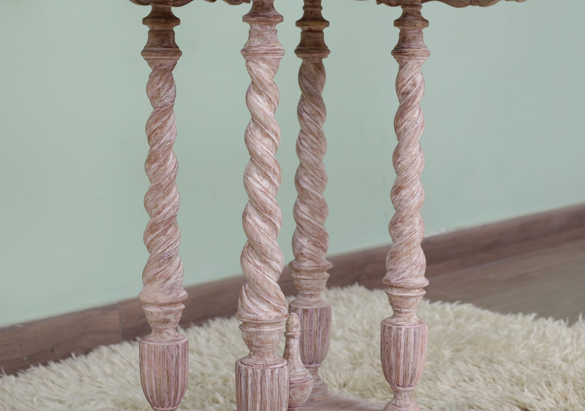 Zuniga Table