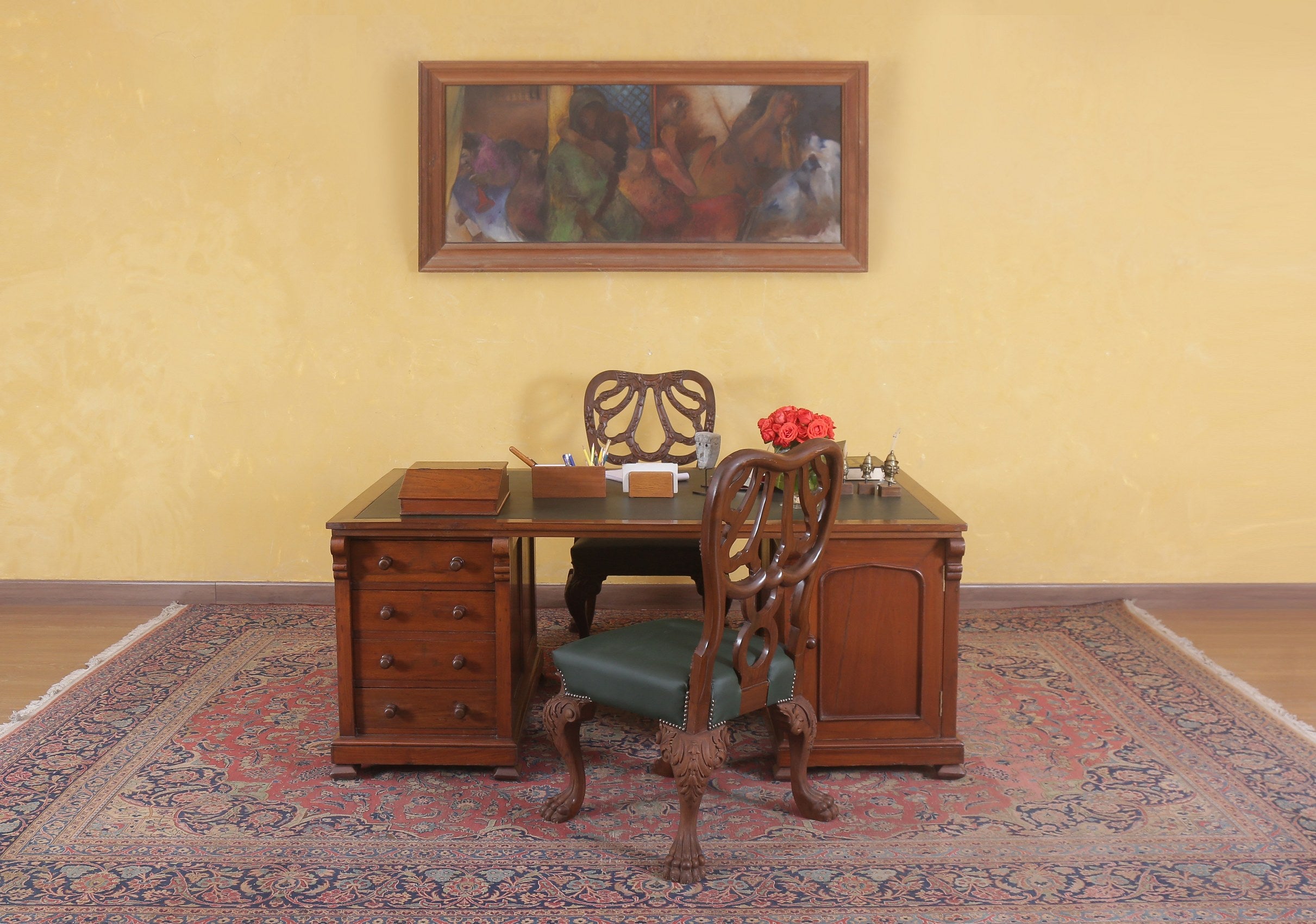 Bailey Partners Desk
