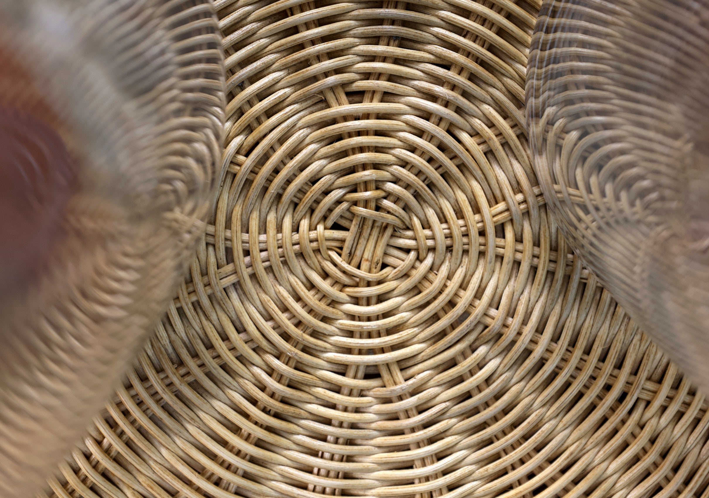 Lupton Table