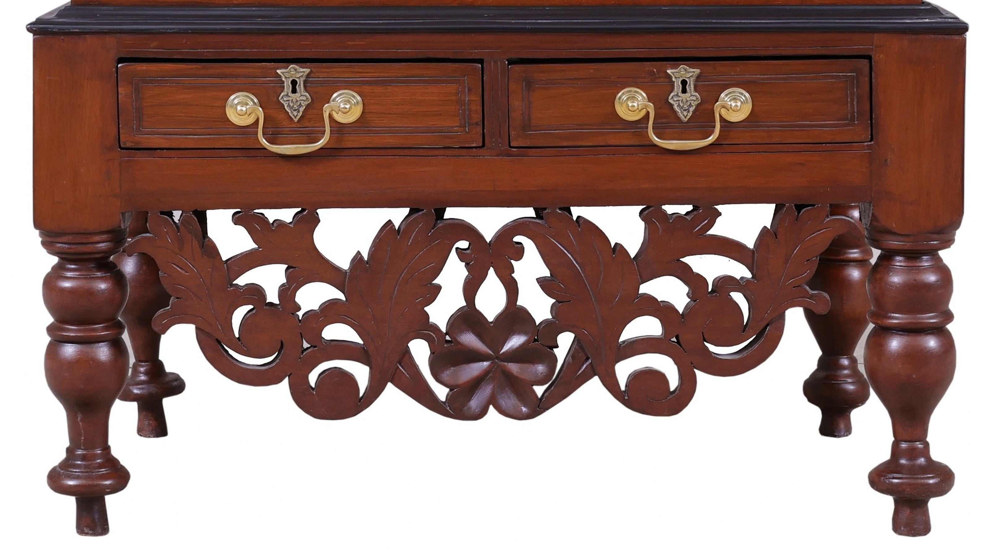 Brugel antique Chest