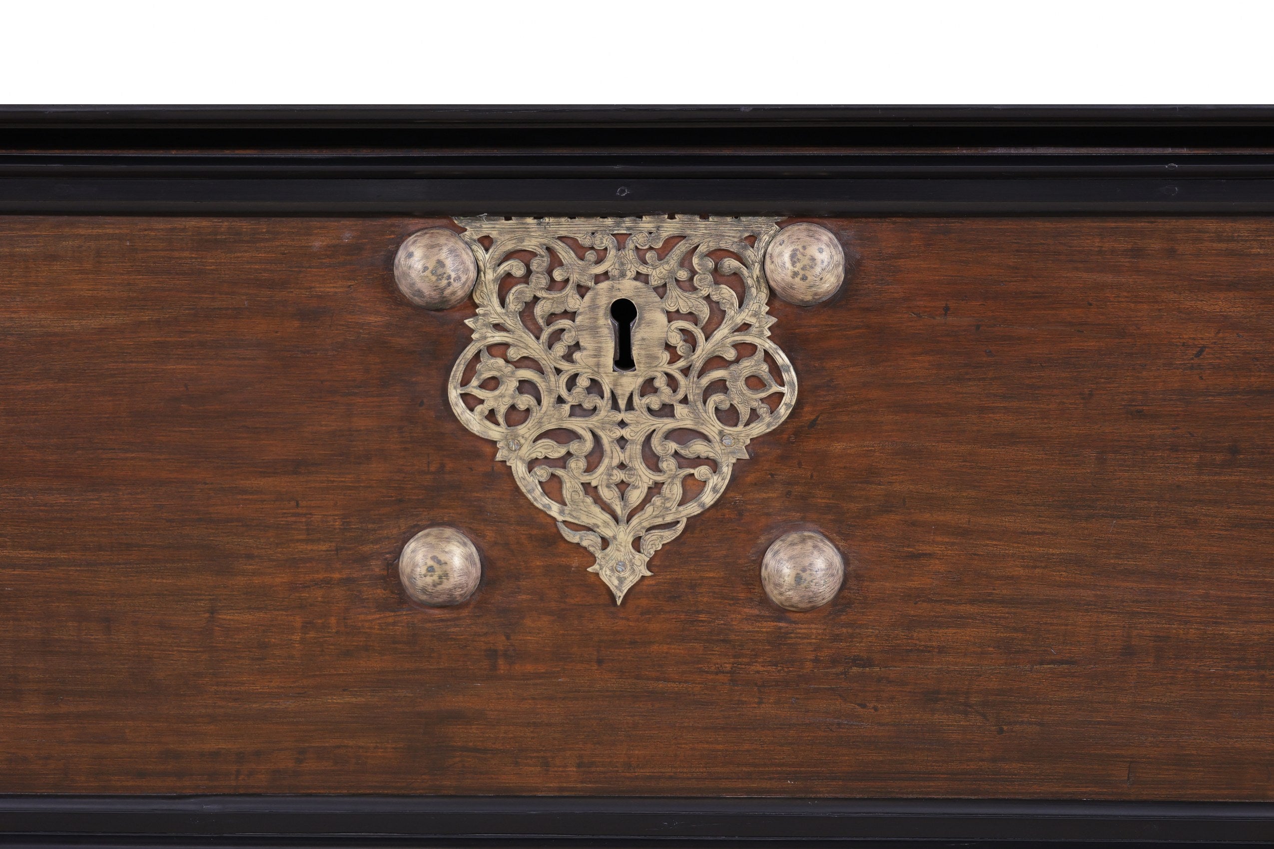 Beckett antique Chest