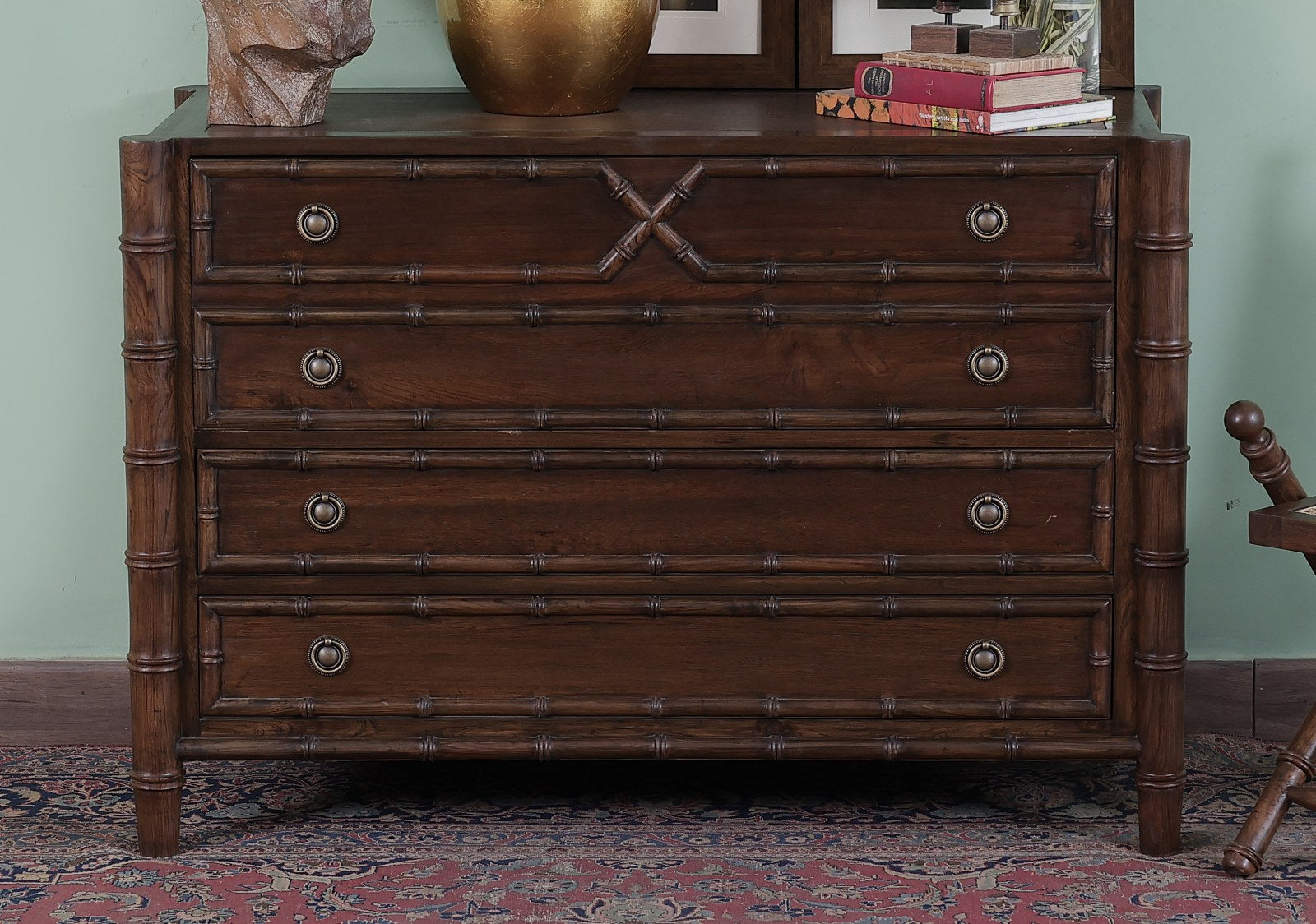 Lynbrook Chest of Drawers
