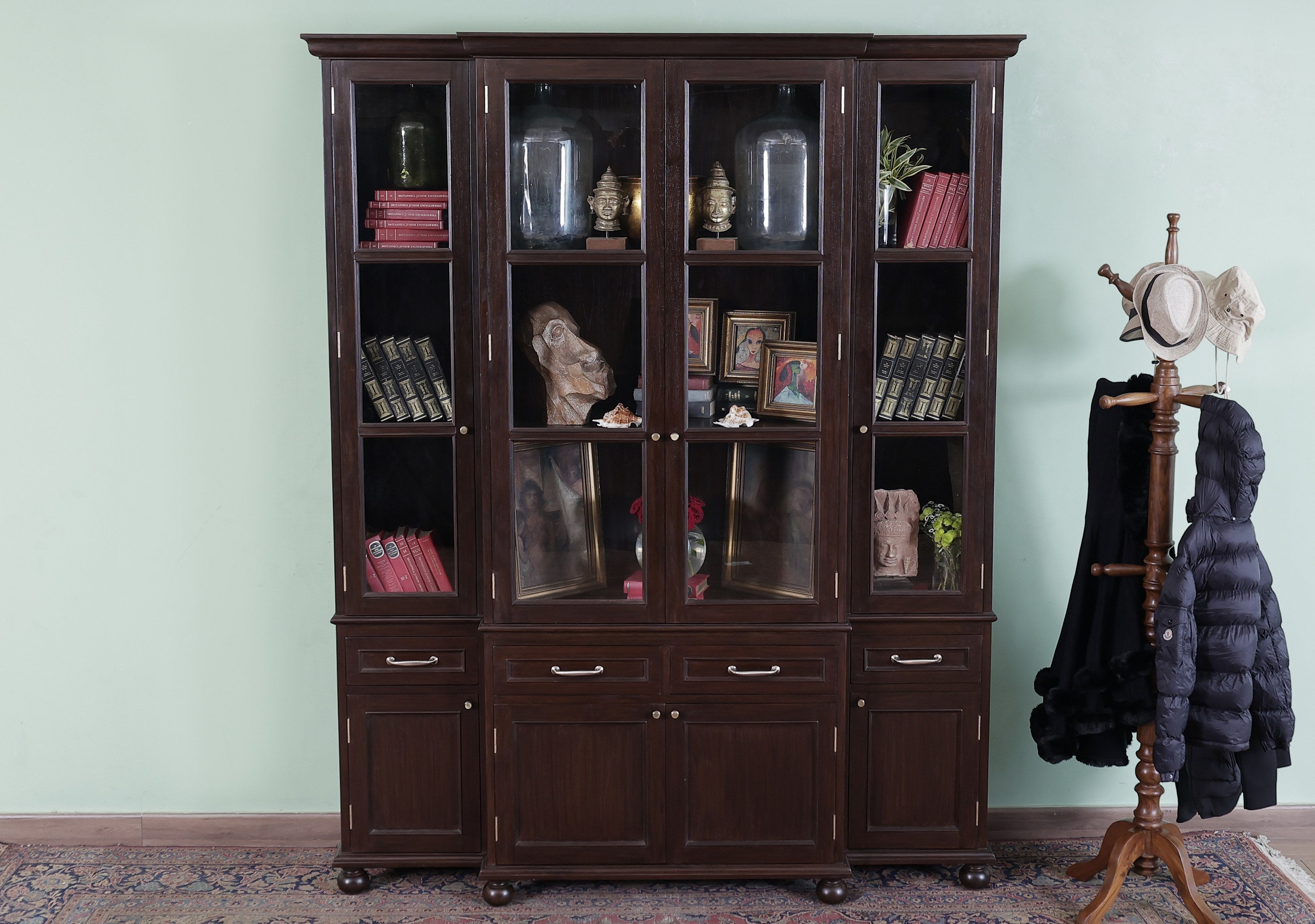 Westmead Cabinet