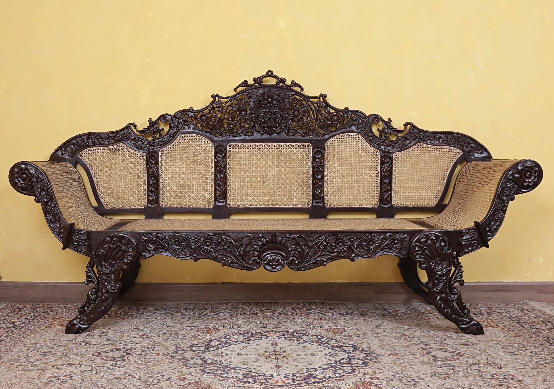 Stratton Divan