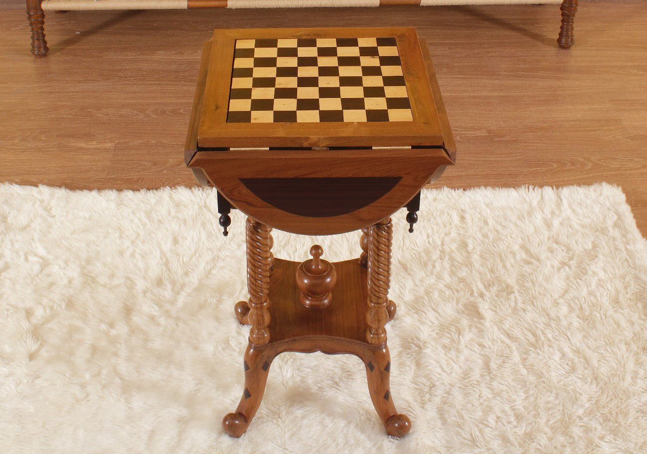 Hare Chess Table