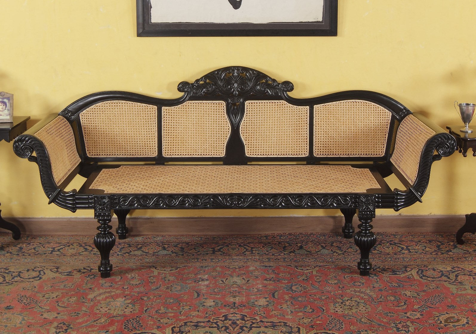 Clementi Divan