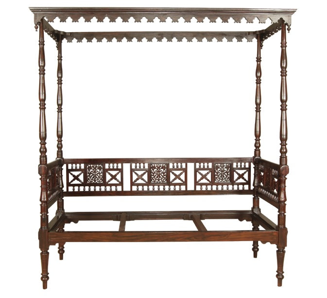 Menezes Antique Day Bed