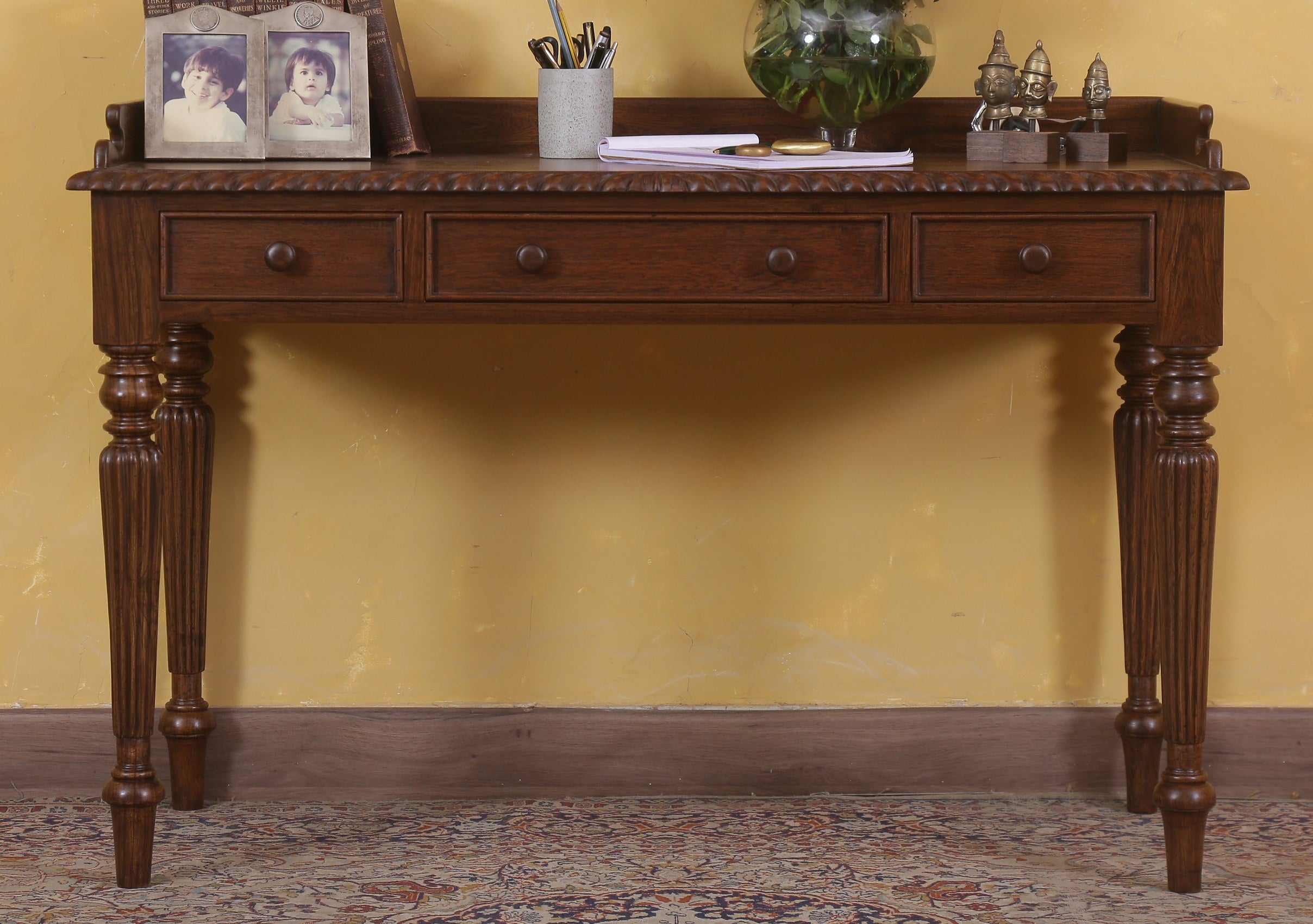 Hutton Desk
