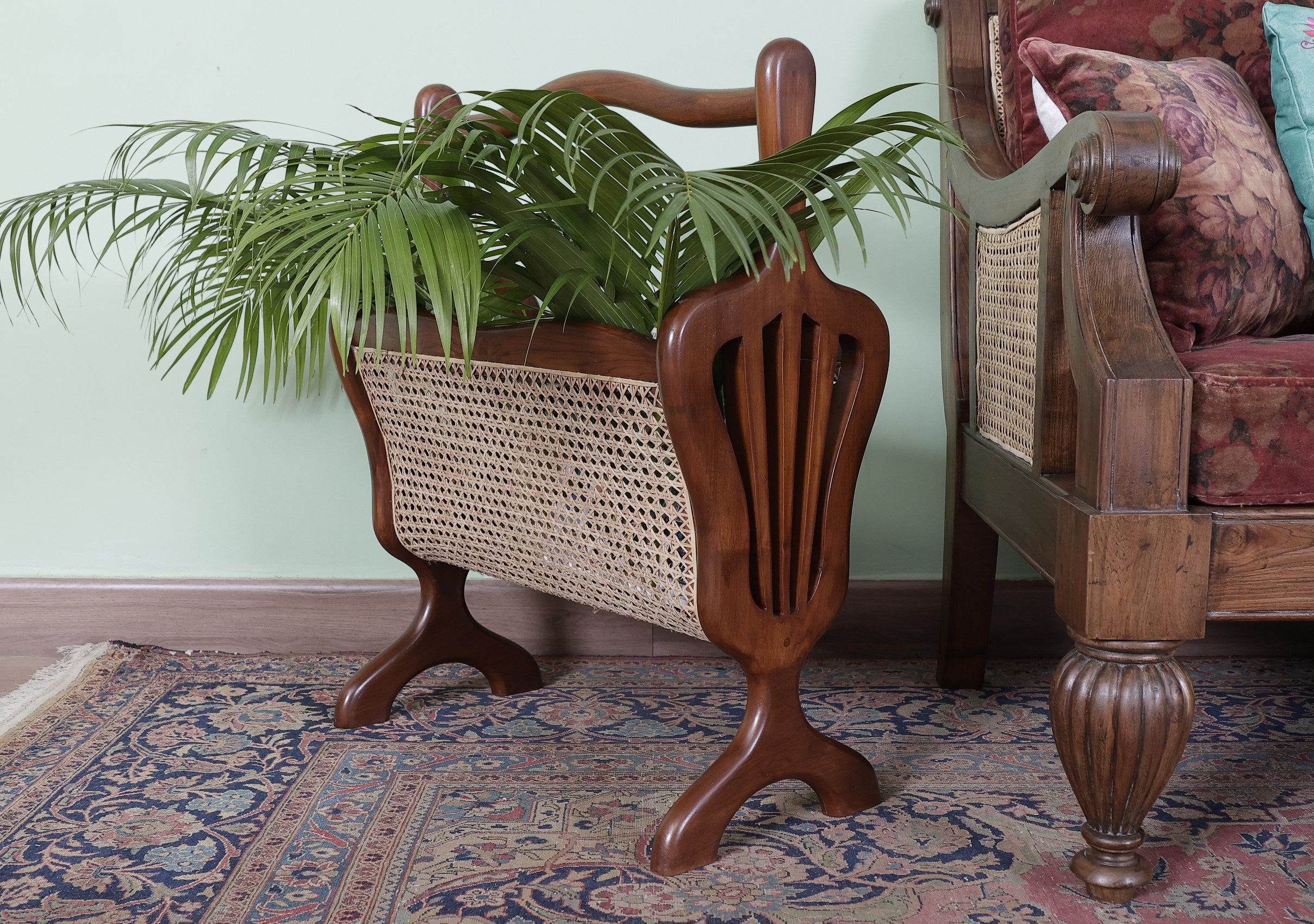 Boyle Magazine Rack