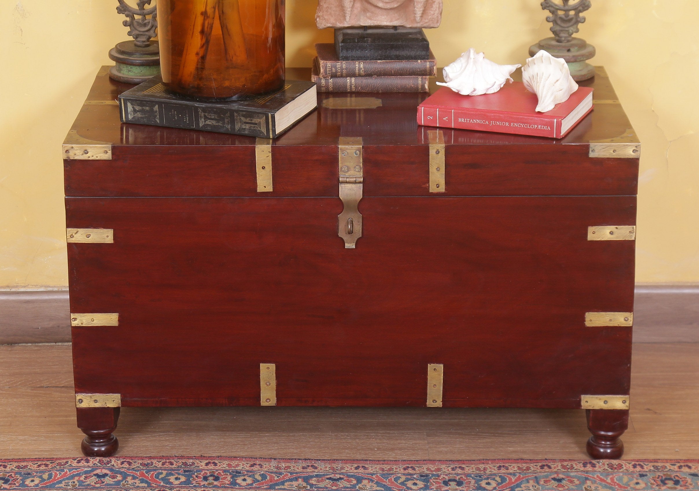 Luna Antique Chest