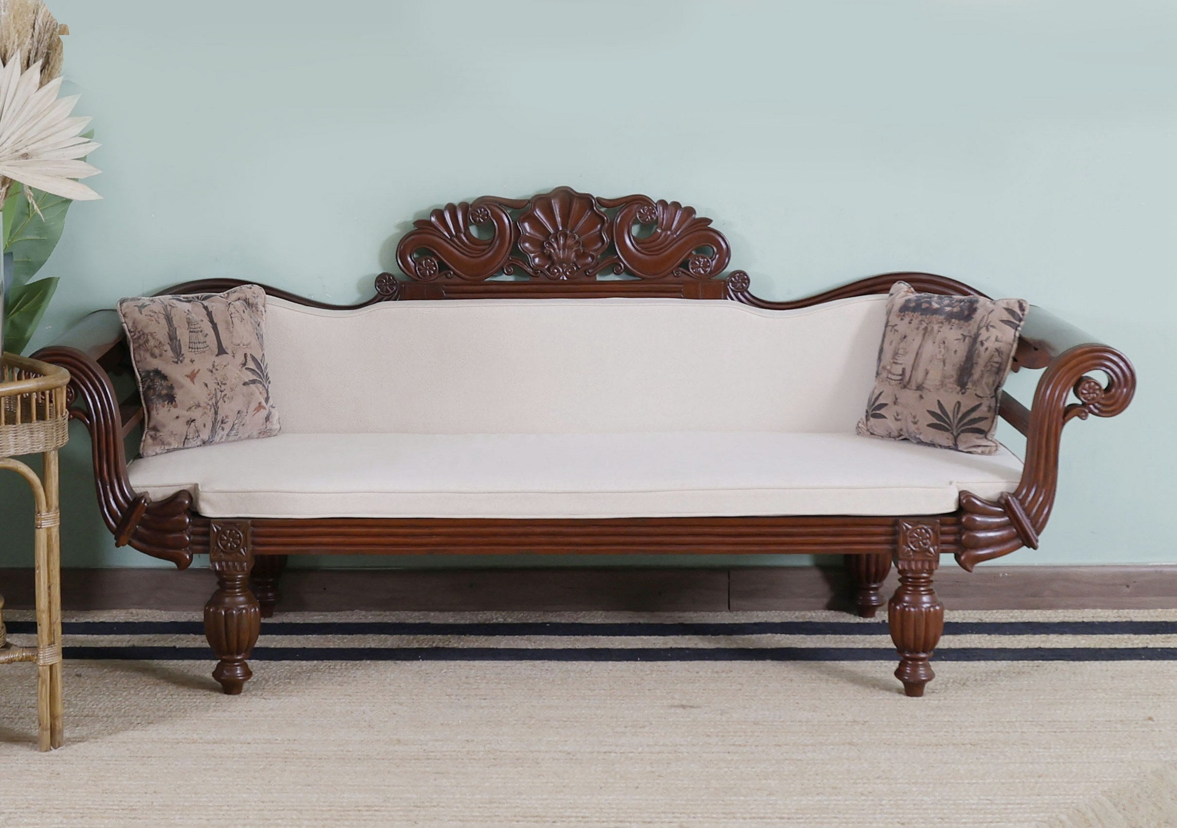 Tatham Divan
