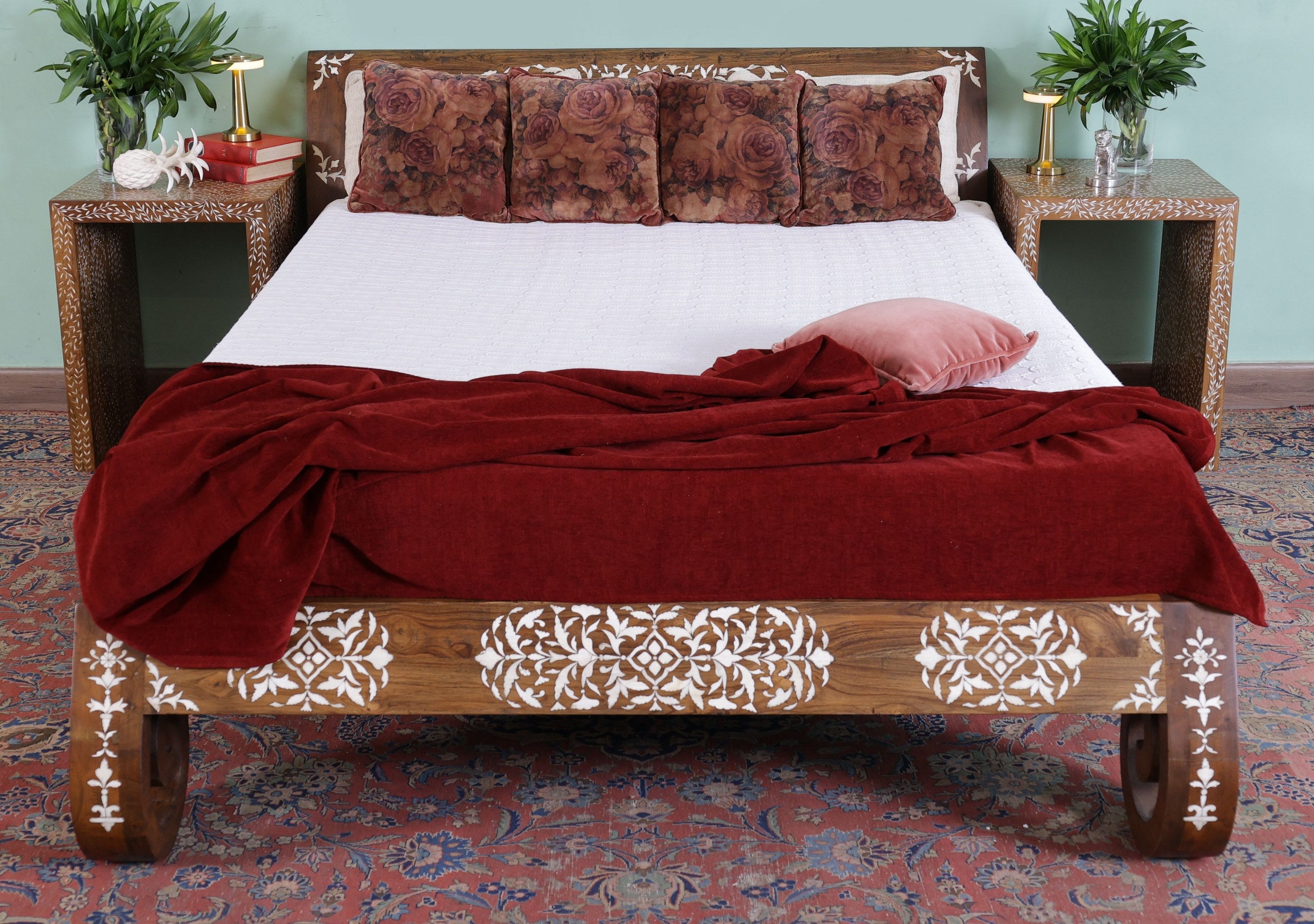 Dashiell Bed