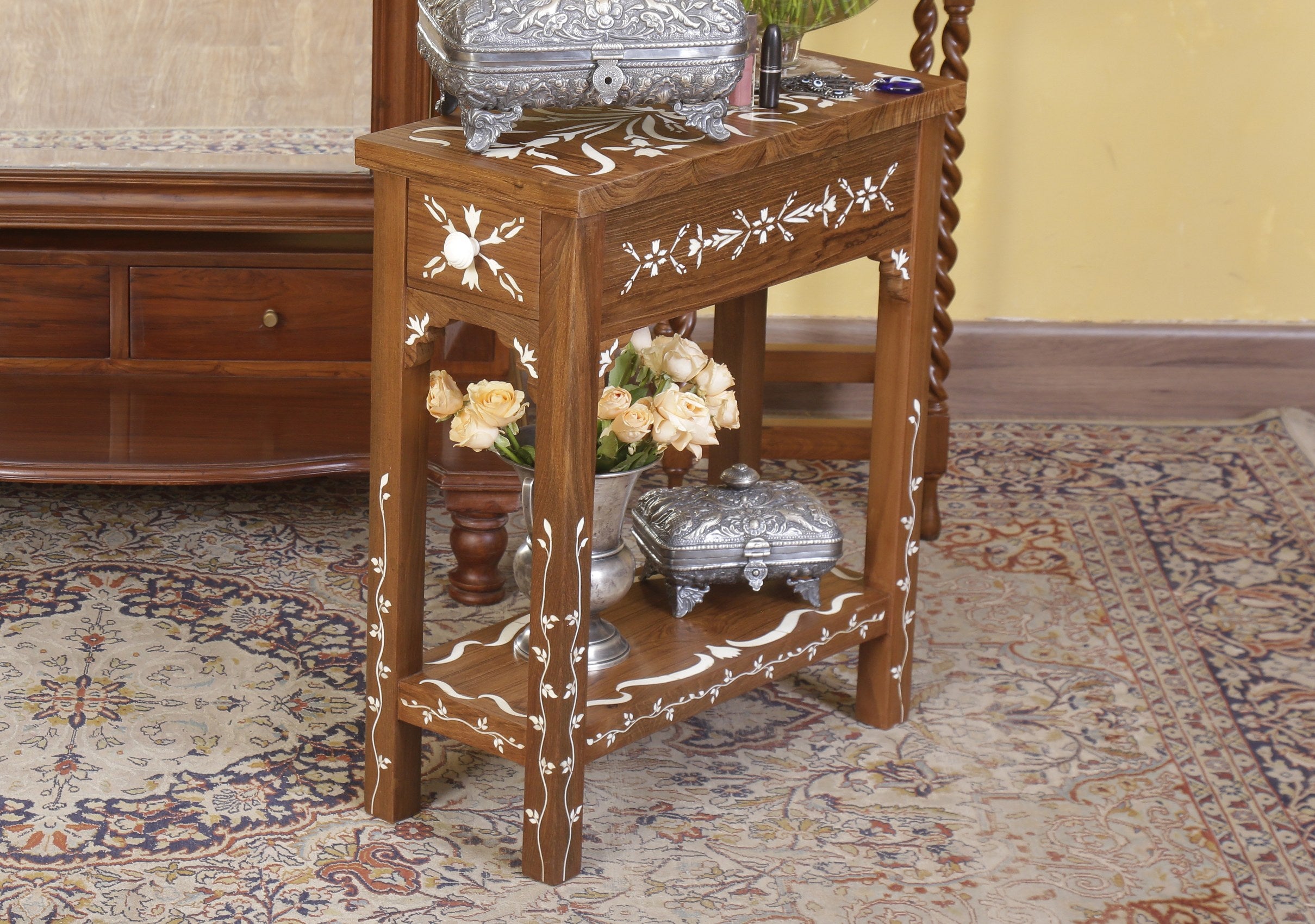 Vine Table