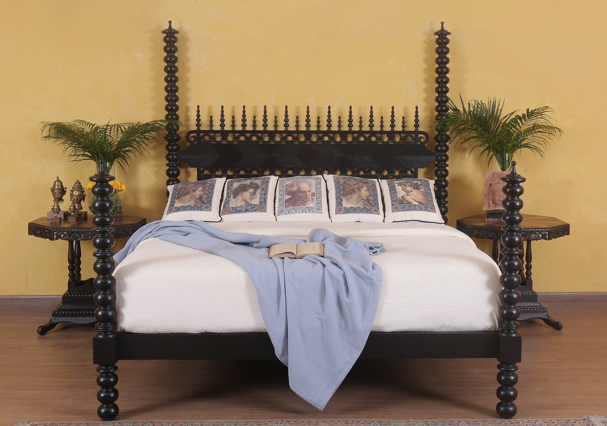 Roxwell Bed