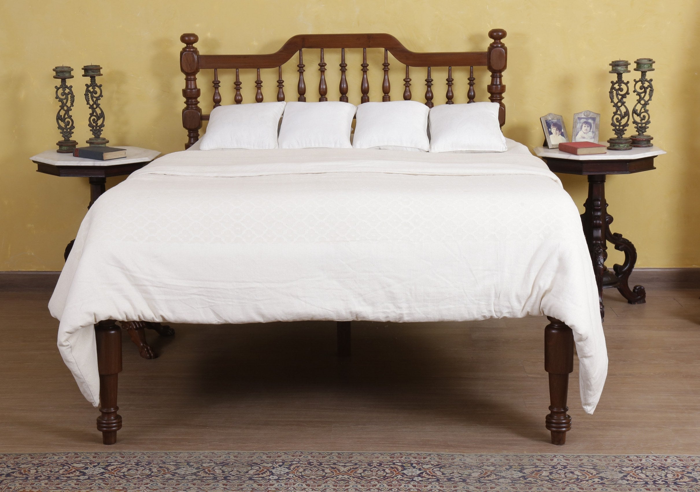 Keynell Antique Bed