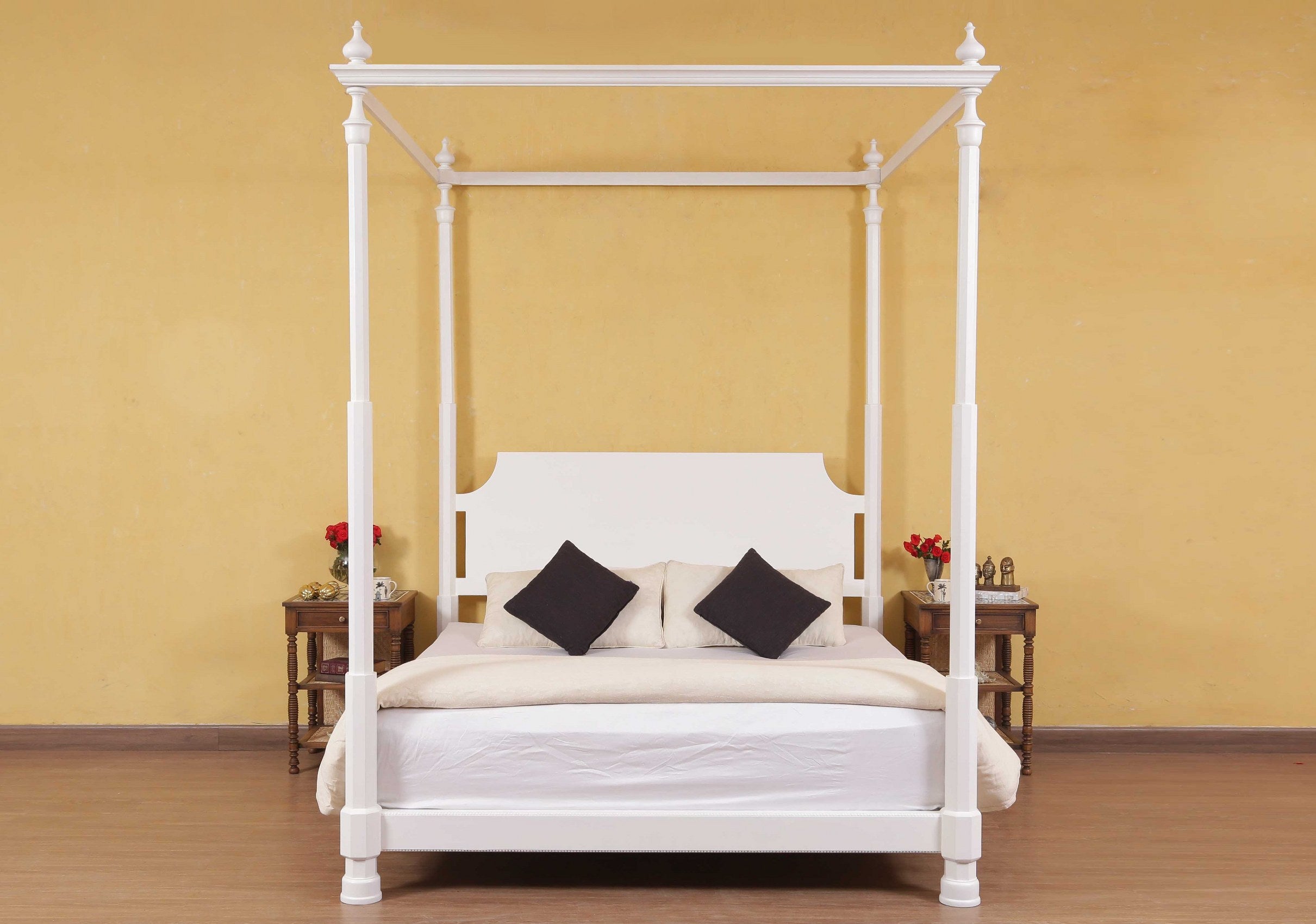 Stede Bed