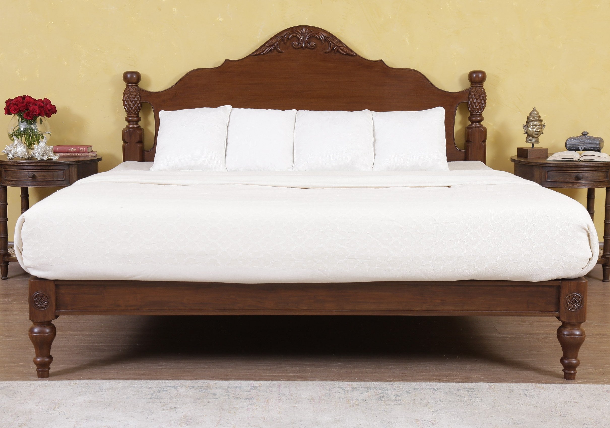 Saunders Bed