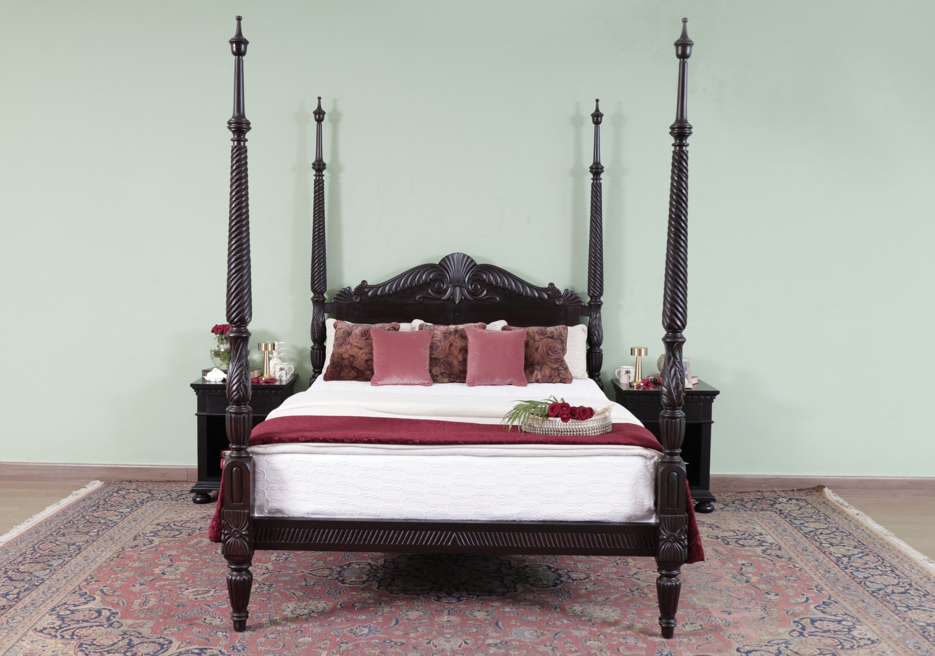 Windham Poster Bed