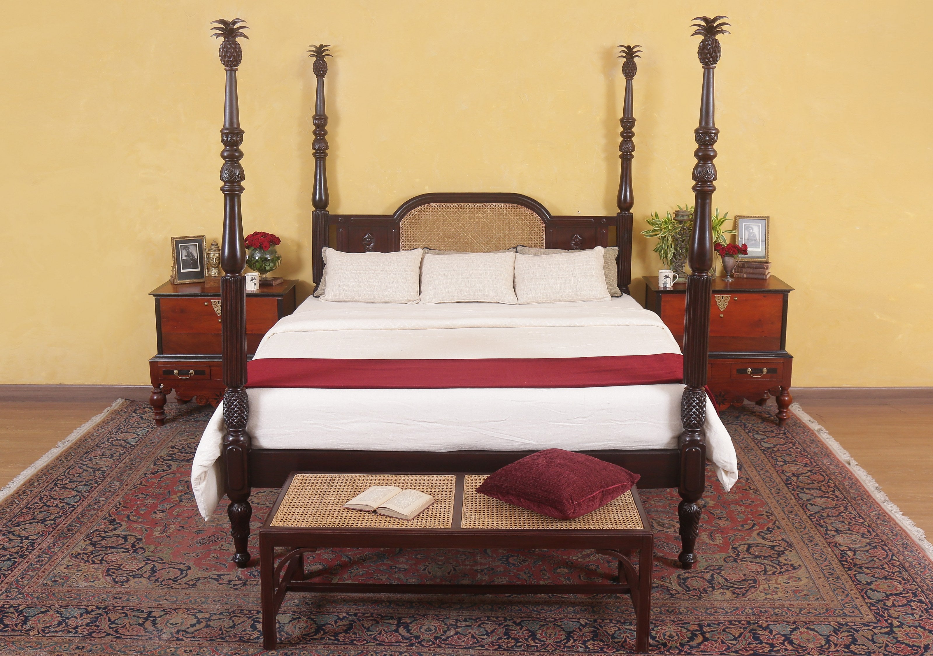 Hatfield Poster Bed