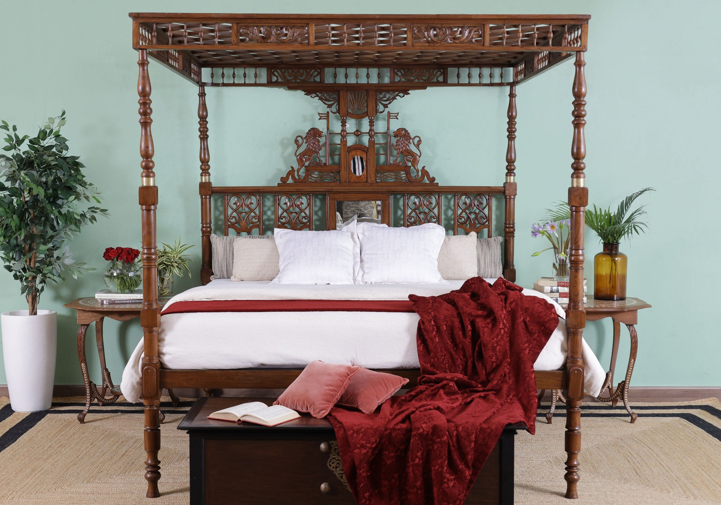 Lloyd antique Poster Bed