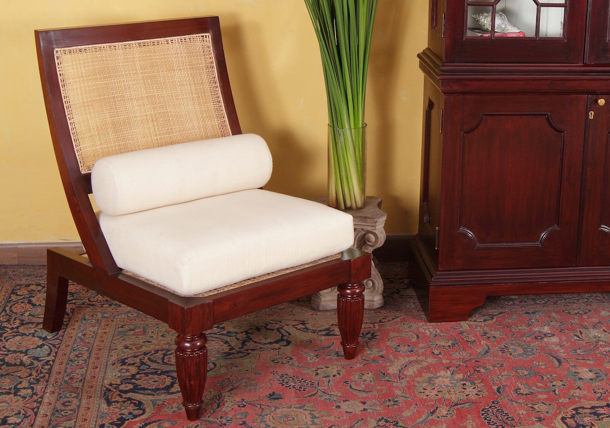 Bushe Chair