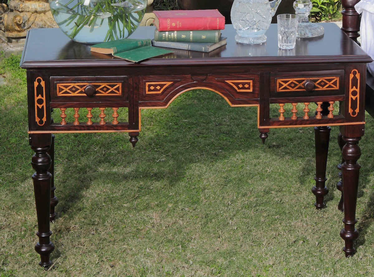 Lawrence Desk