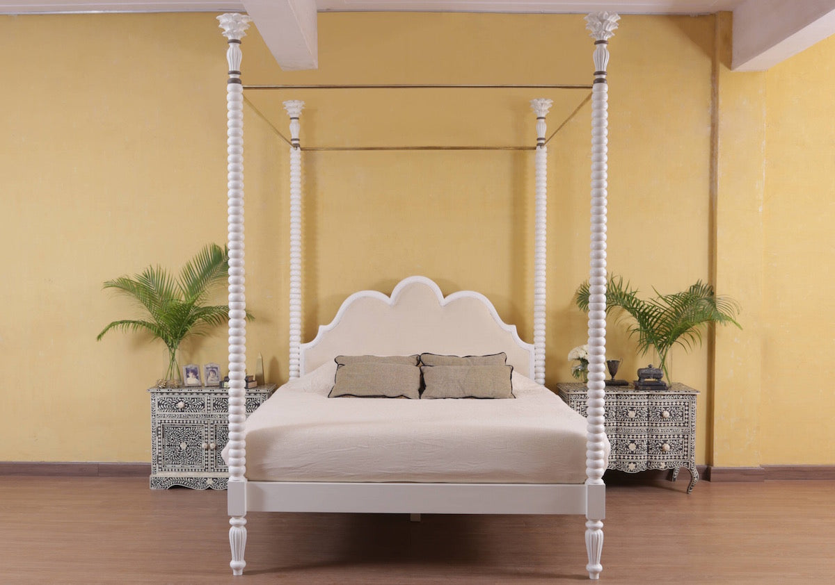Ortiz Poster Bed